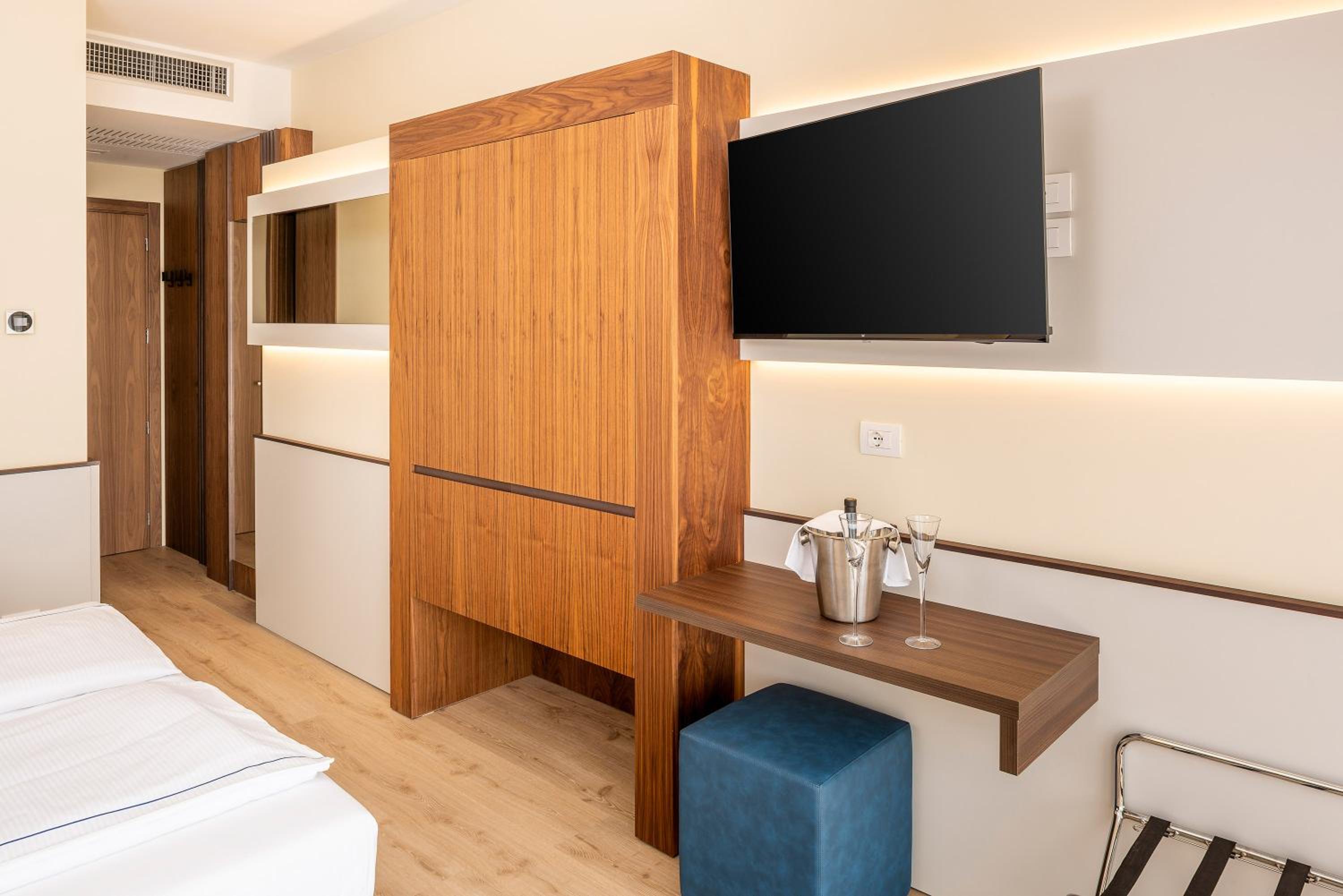 Superior Triple Room