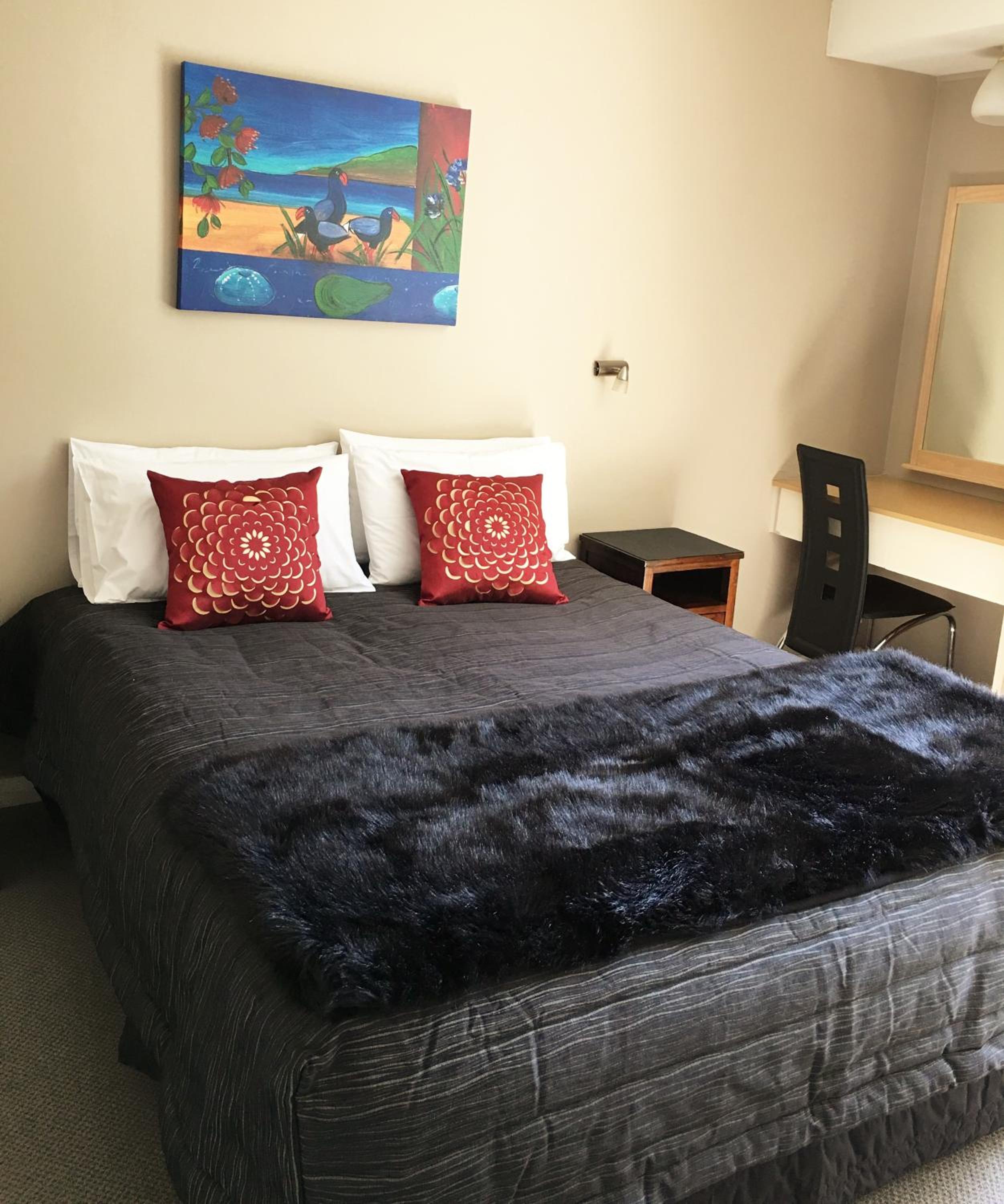 Two-Bedroom Apartment - Photo 8