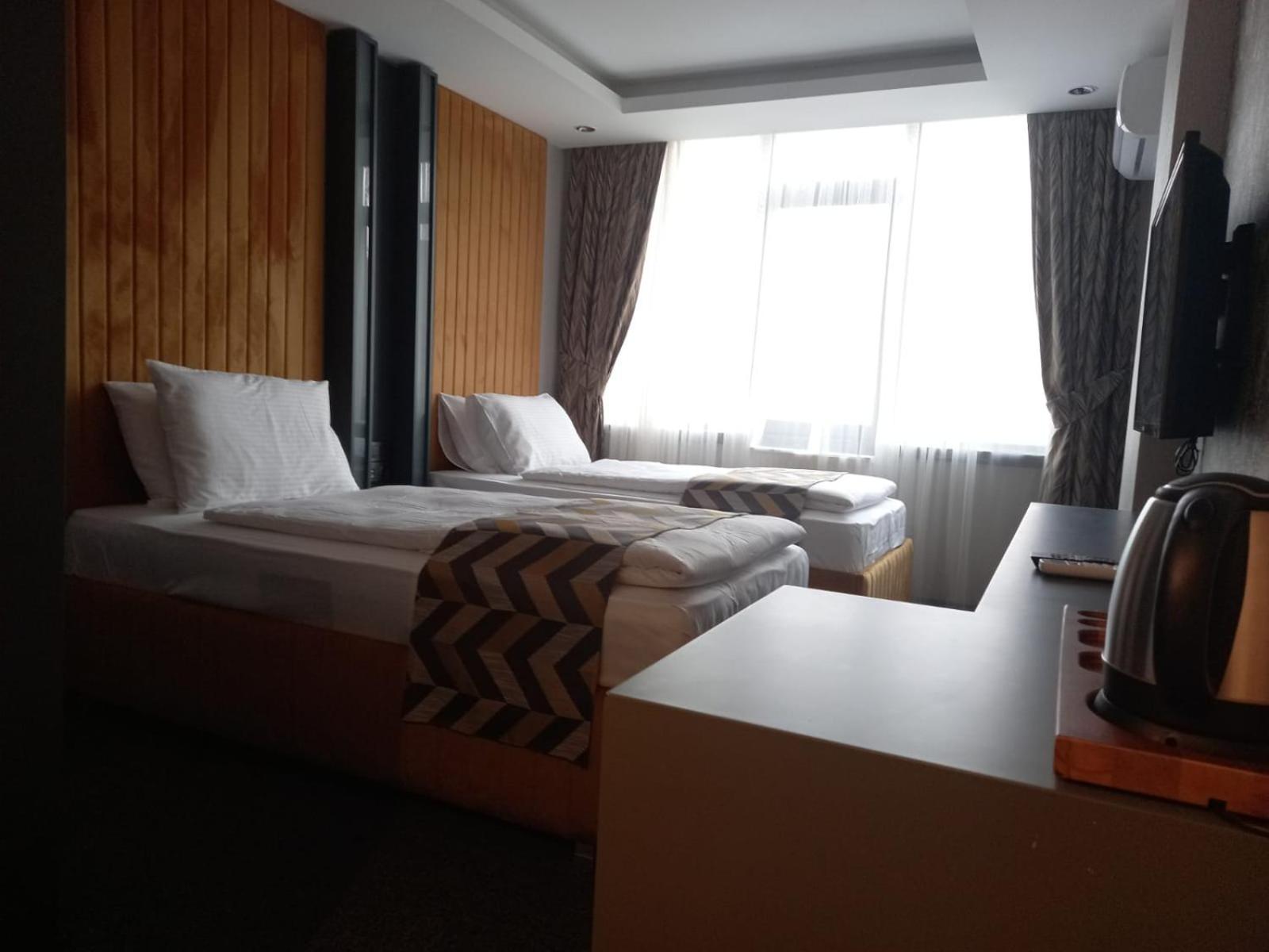 Double or Twin Room photo 2