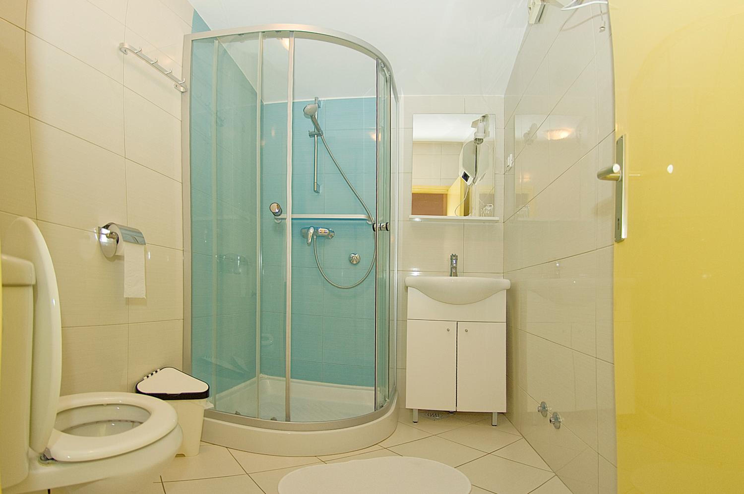 Apartment with Balcony photo 3