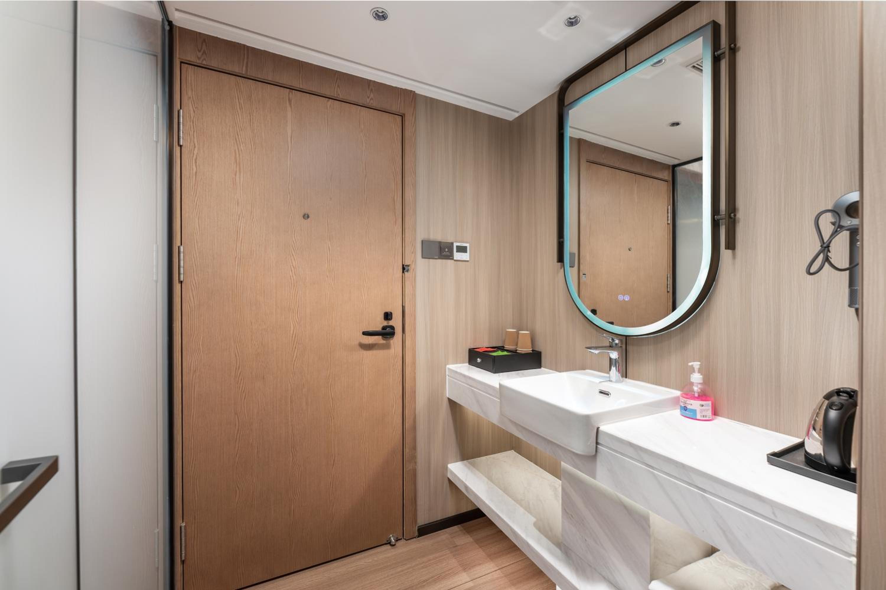 Premium Twin Room