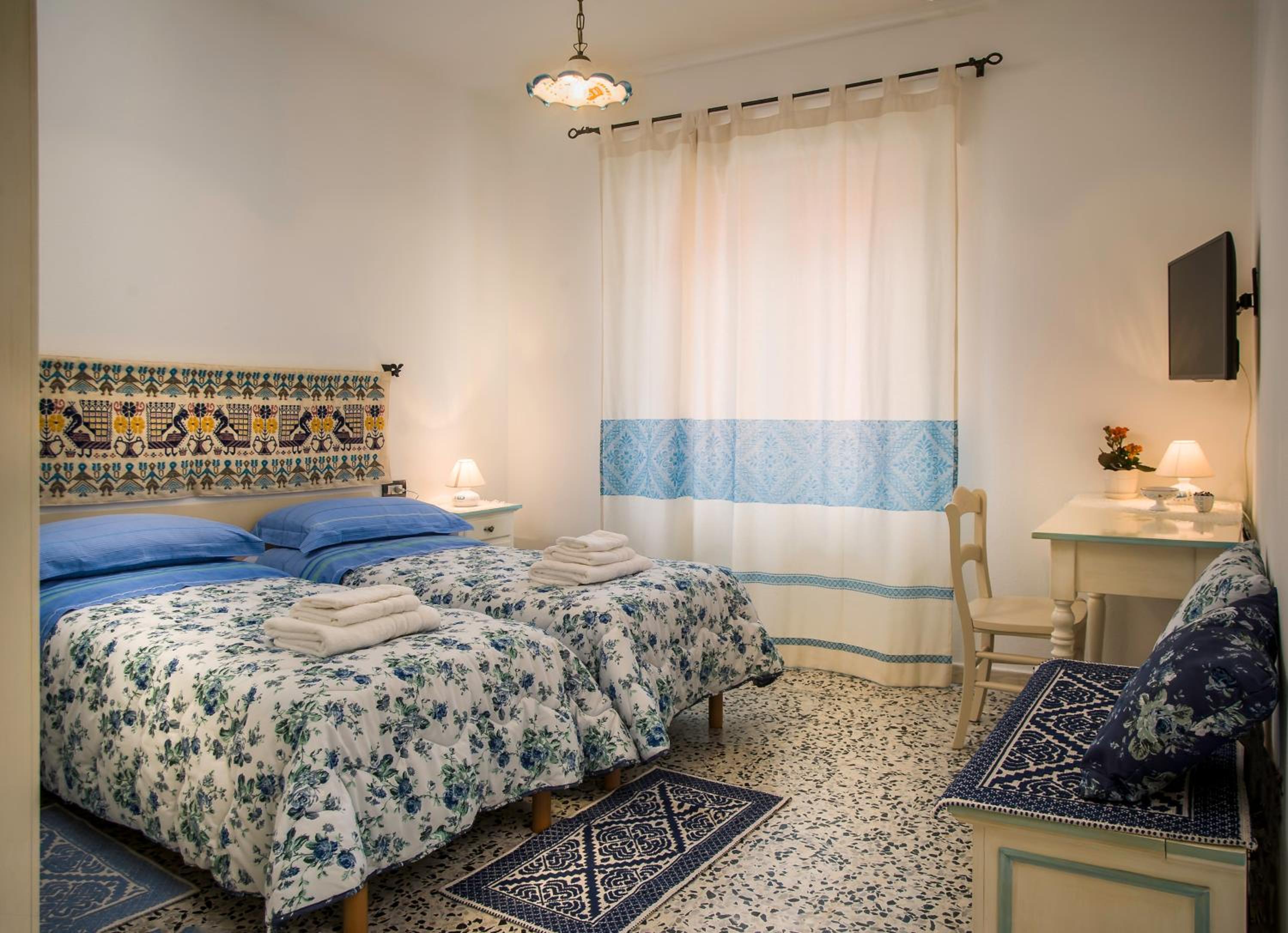 Triple Room - Photo 2