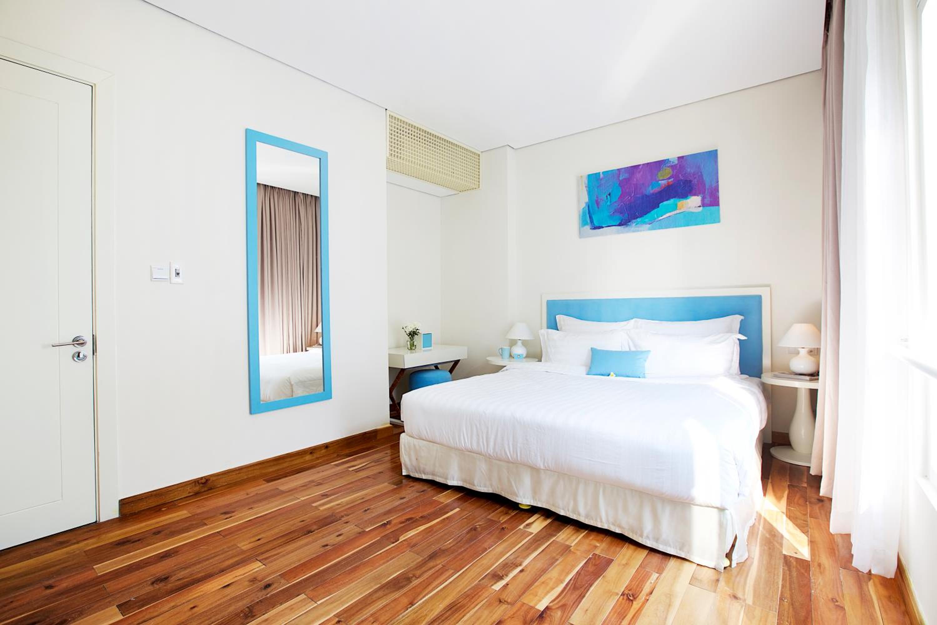 One Bedroom Apartment
