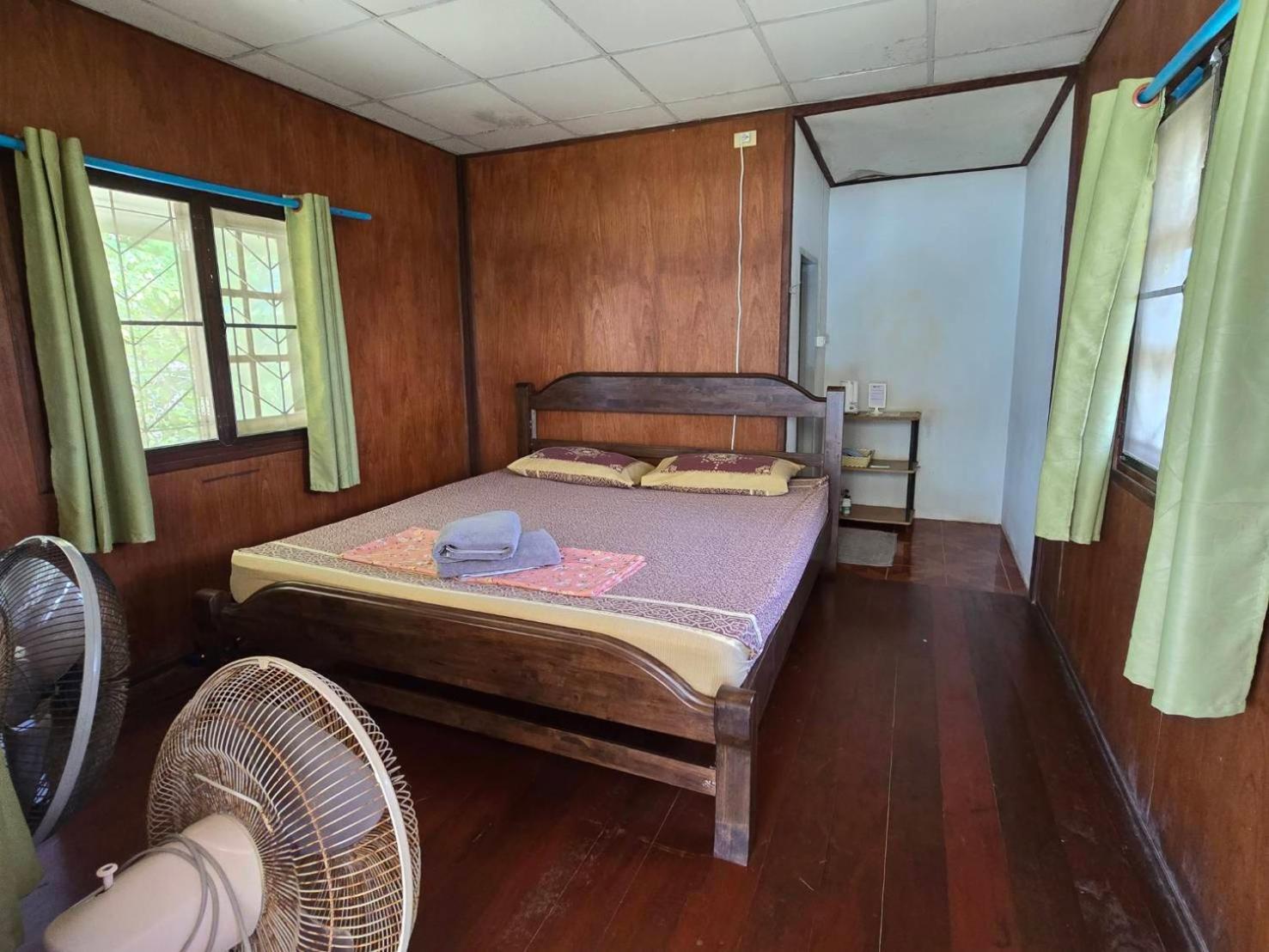 Standard Bungalow with Fan photo 1