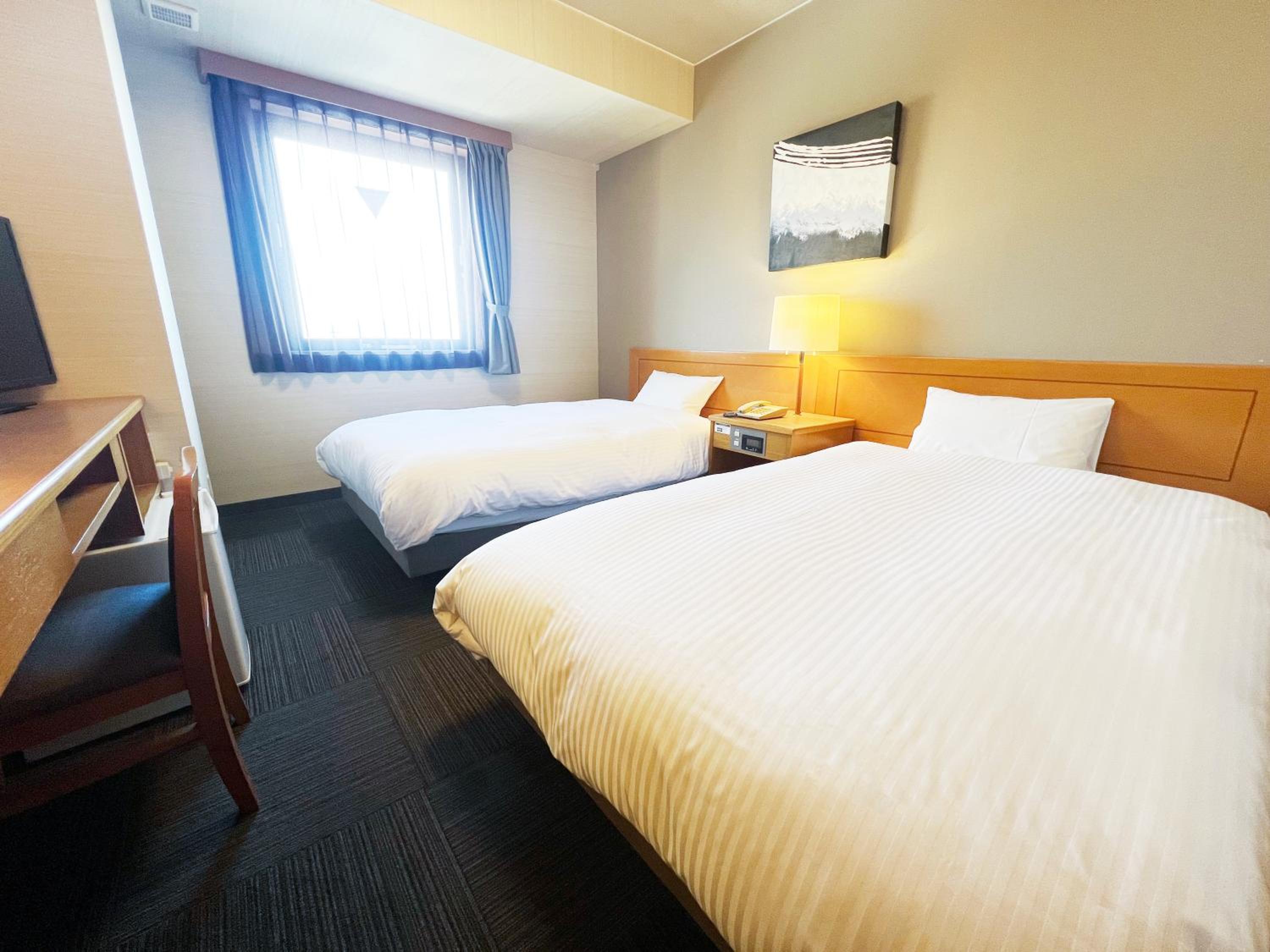 Twin Room - Smoking - Heated Tobacco Only - Photo 2
