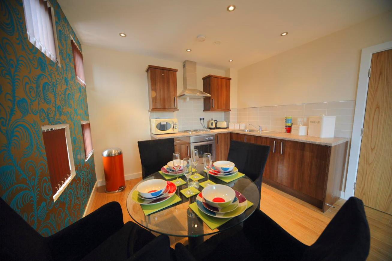 Two-Bedroom Apartment - Photo 31