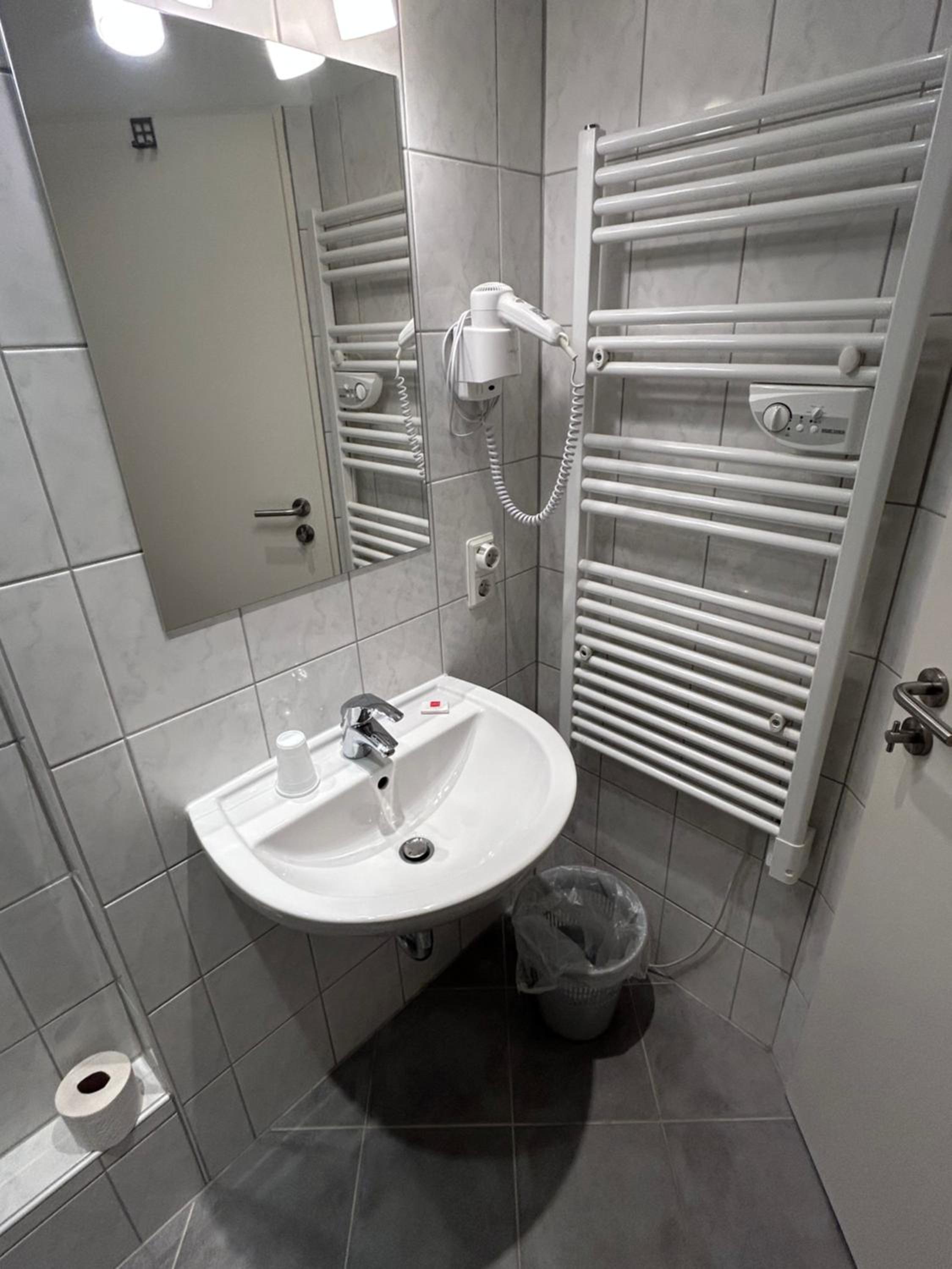 Comfort Triple Room with Shower