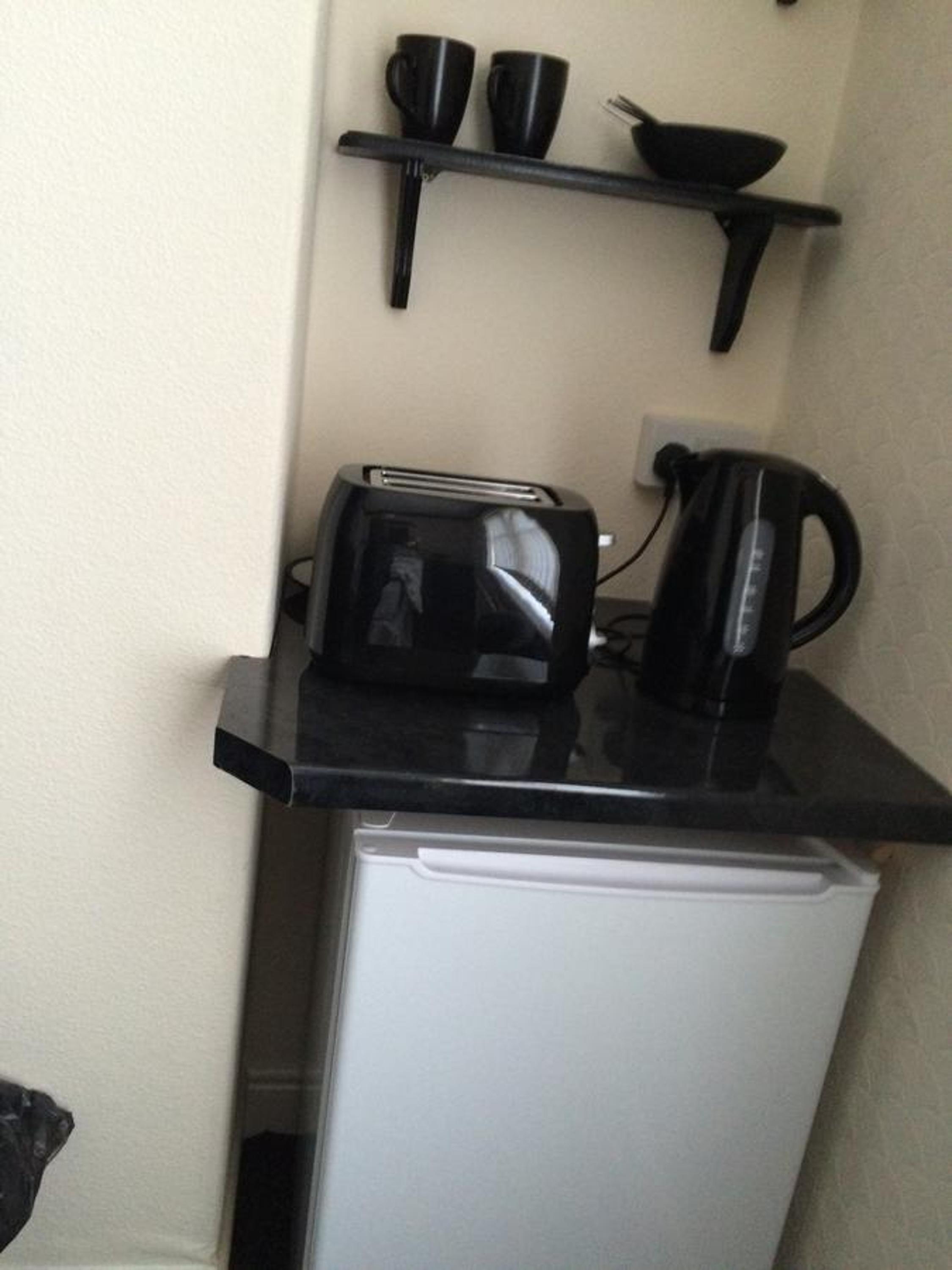 Economy Double or Twin Room photo 3