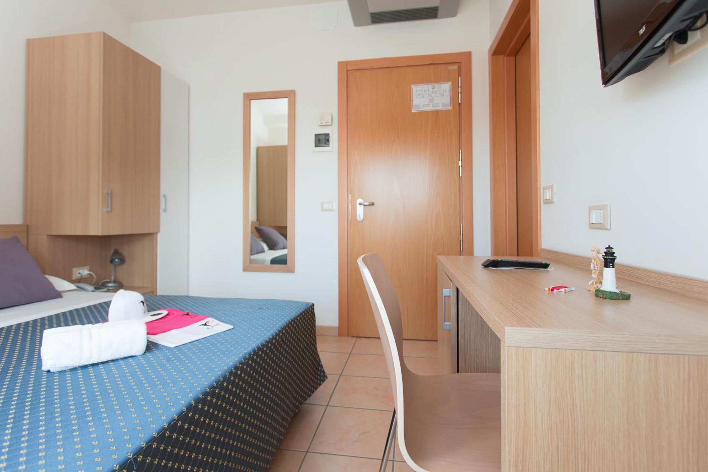 Comfort Double or Twin Room photo 2