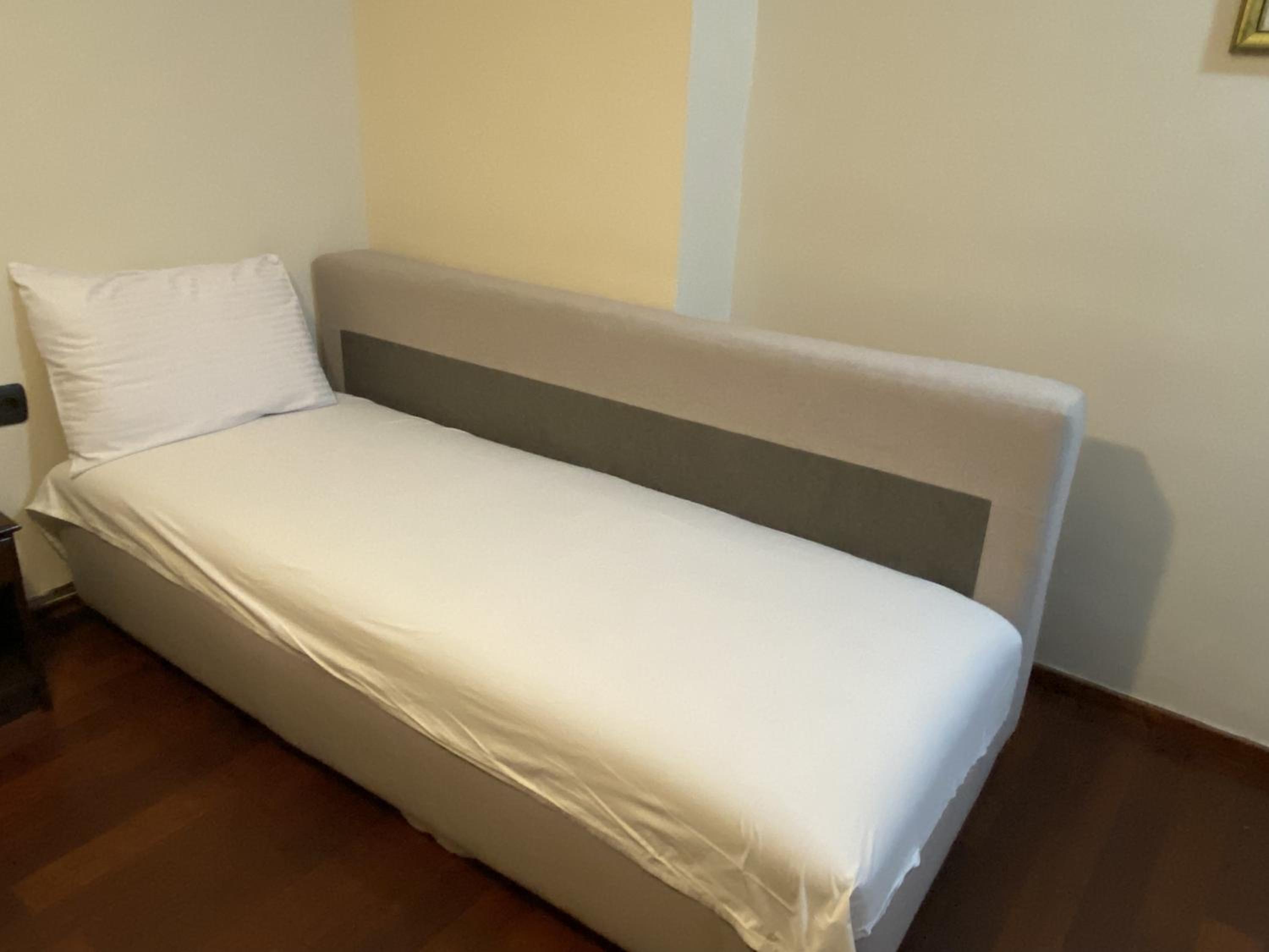 Deluxe Double Room with Extra Bed photo 3