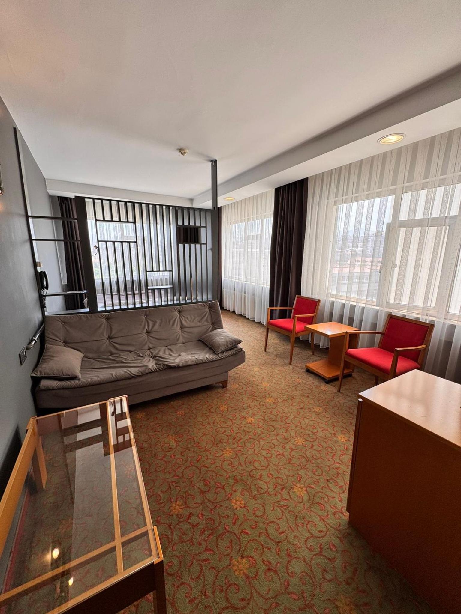 Junior Suite with Sea View - Photo 4