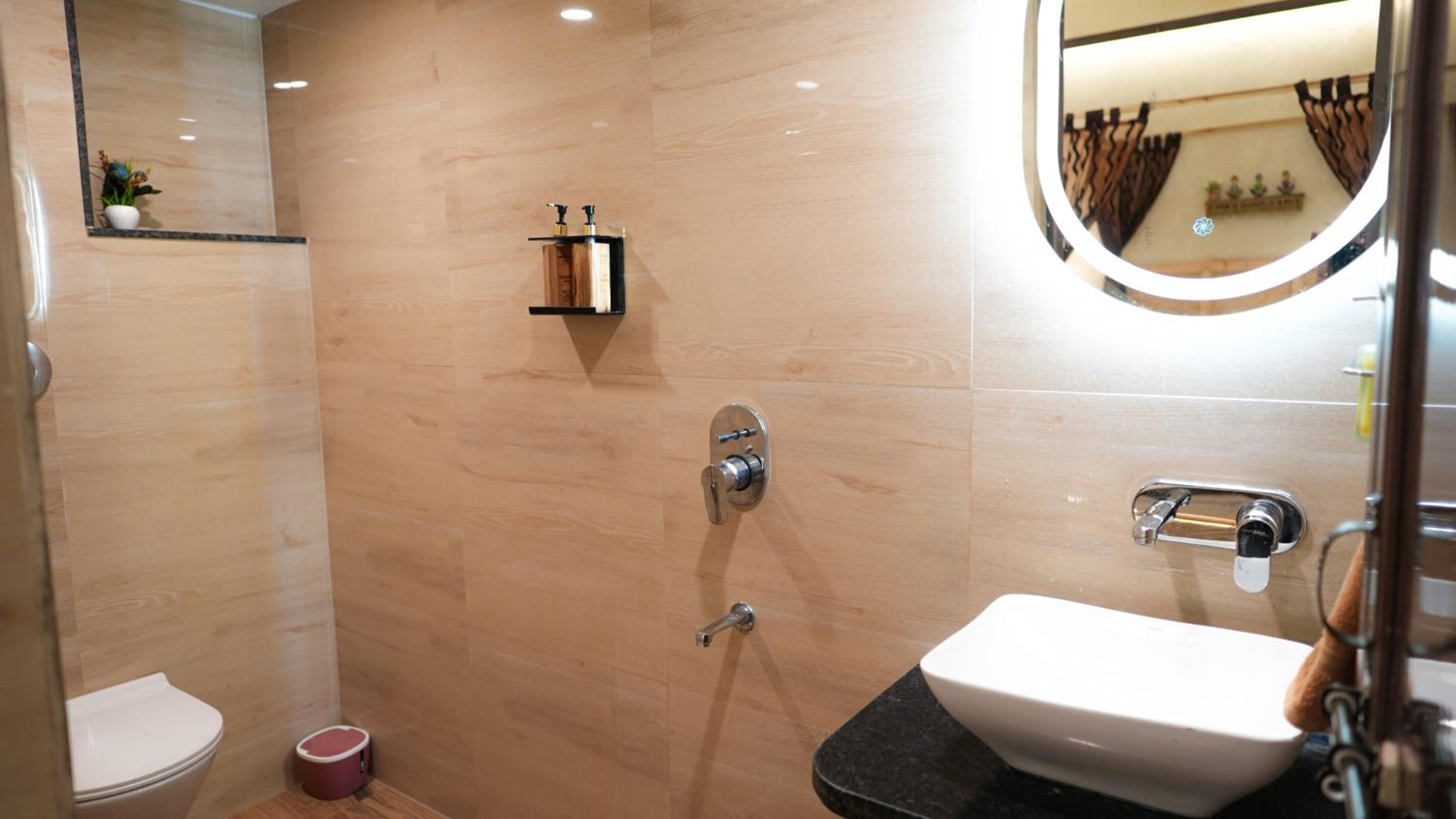Triple Room with Bathroom photo 2