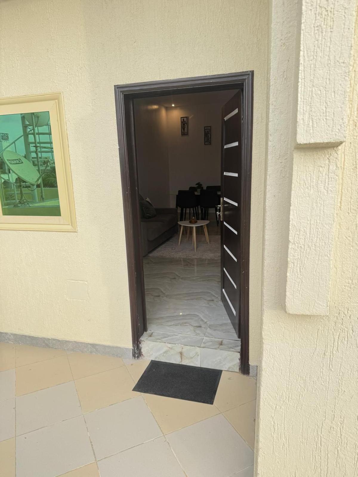 One-Bedroom Apartment with Balcony photo 2