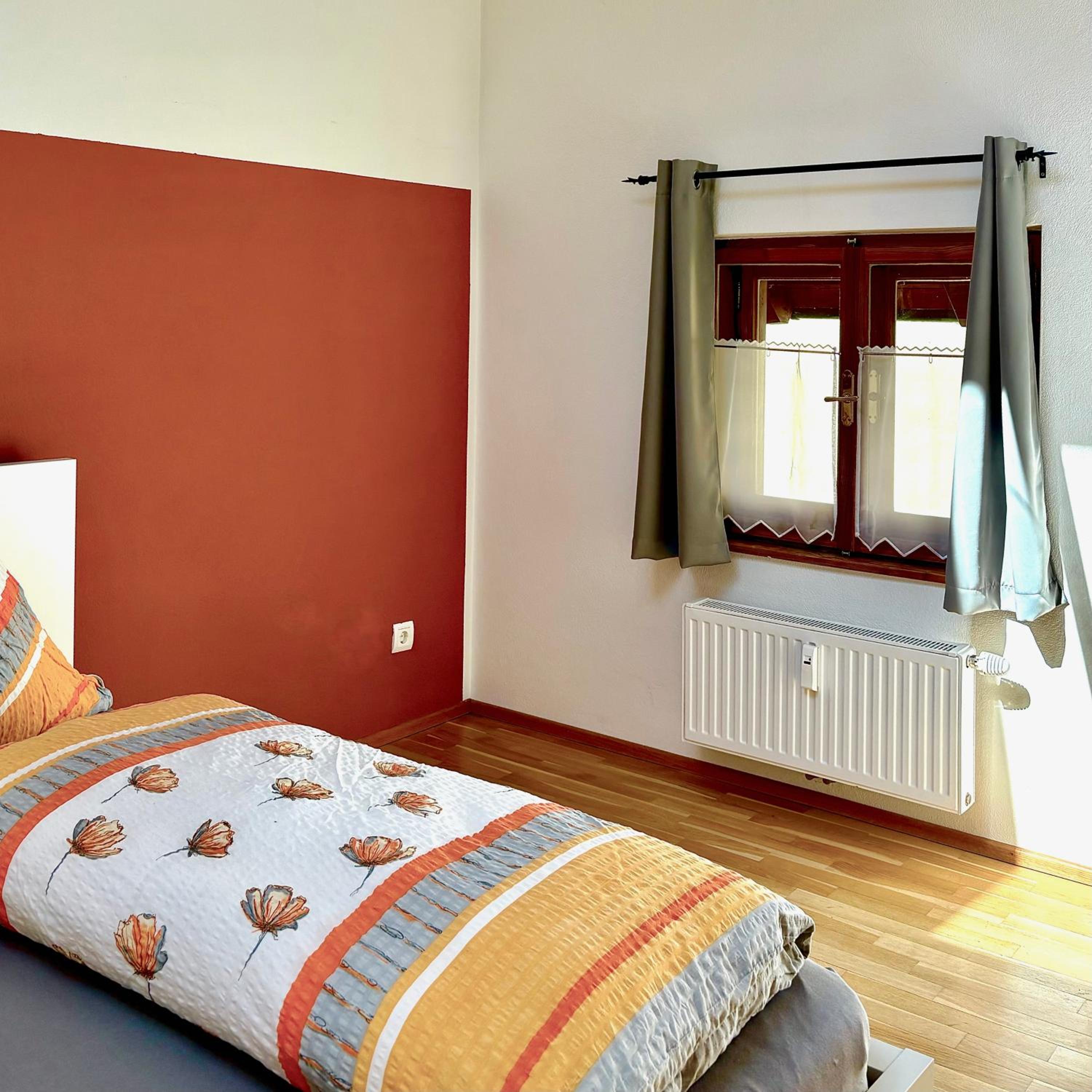 One-Bedroom Apartment with Garden photo 3