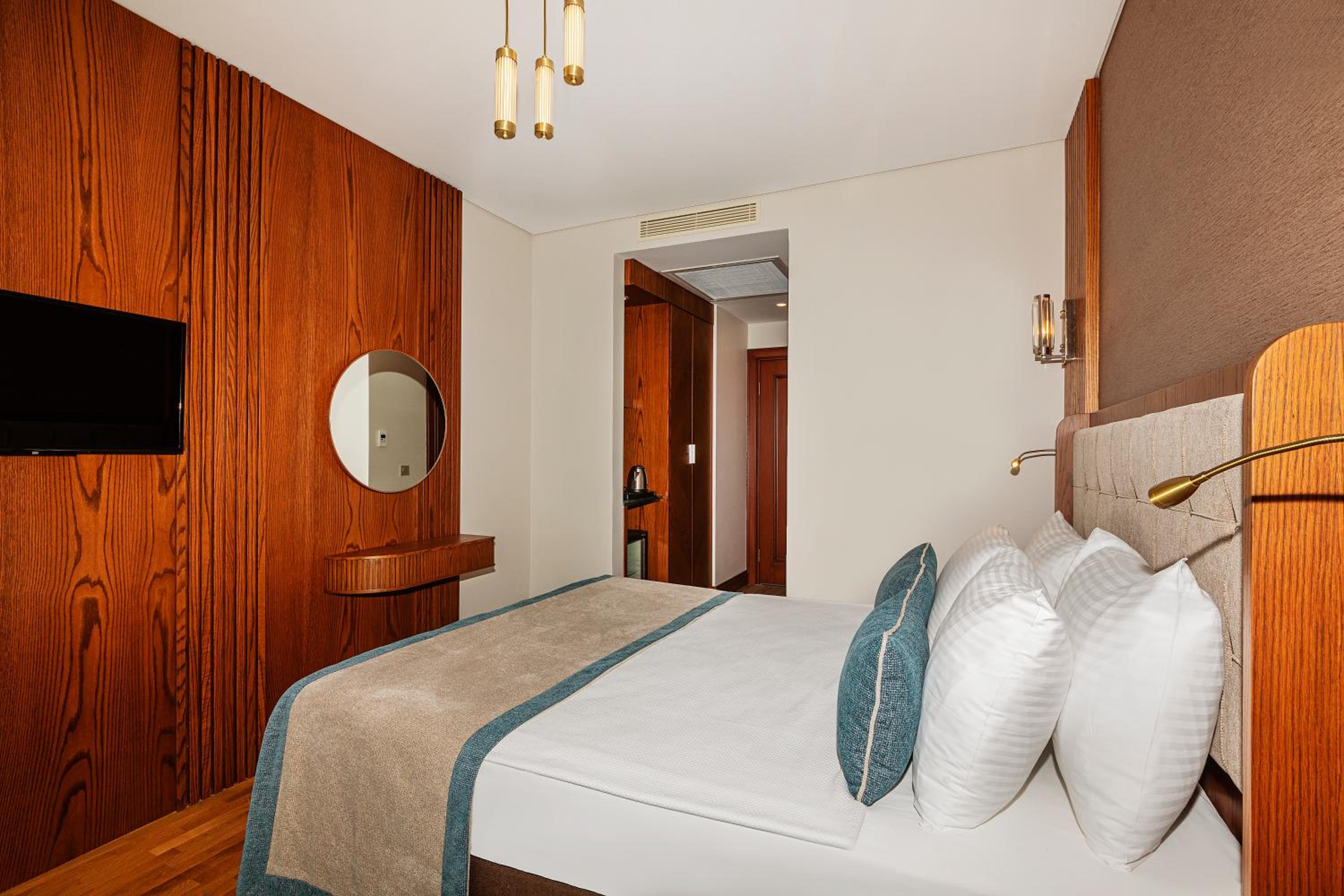 Standard Double Room photo 3