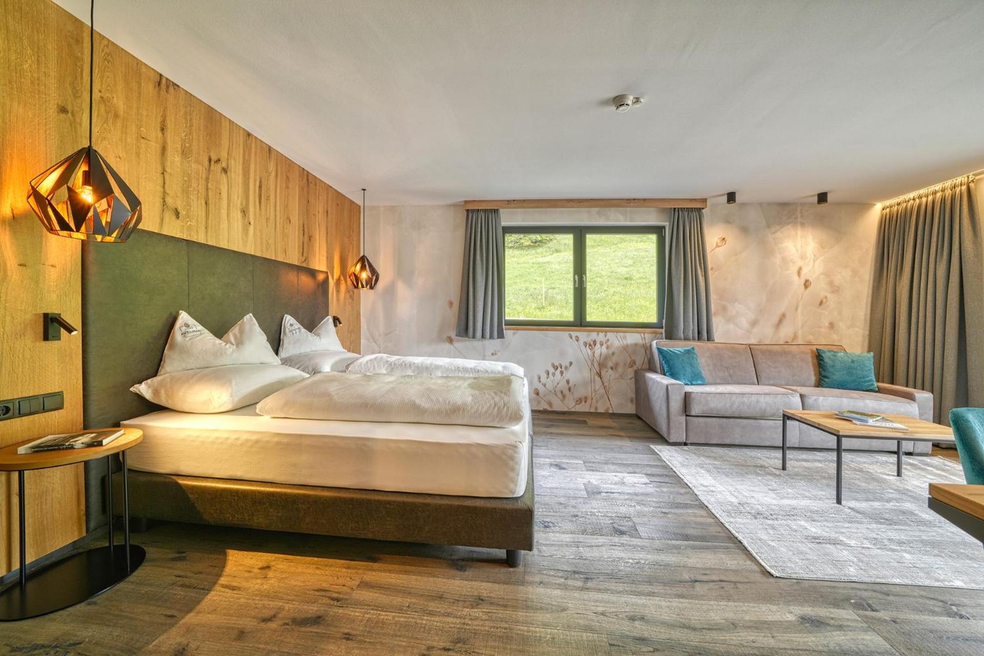 Deluxe Family Room - Photo 8