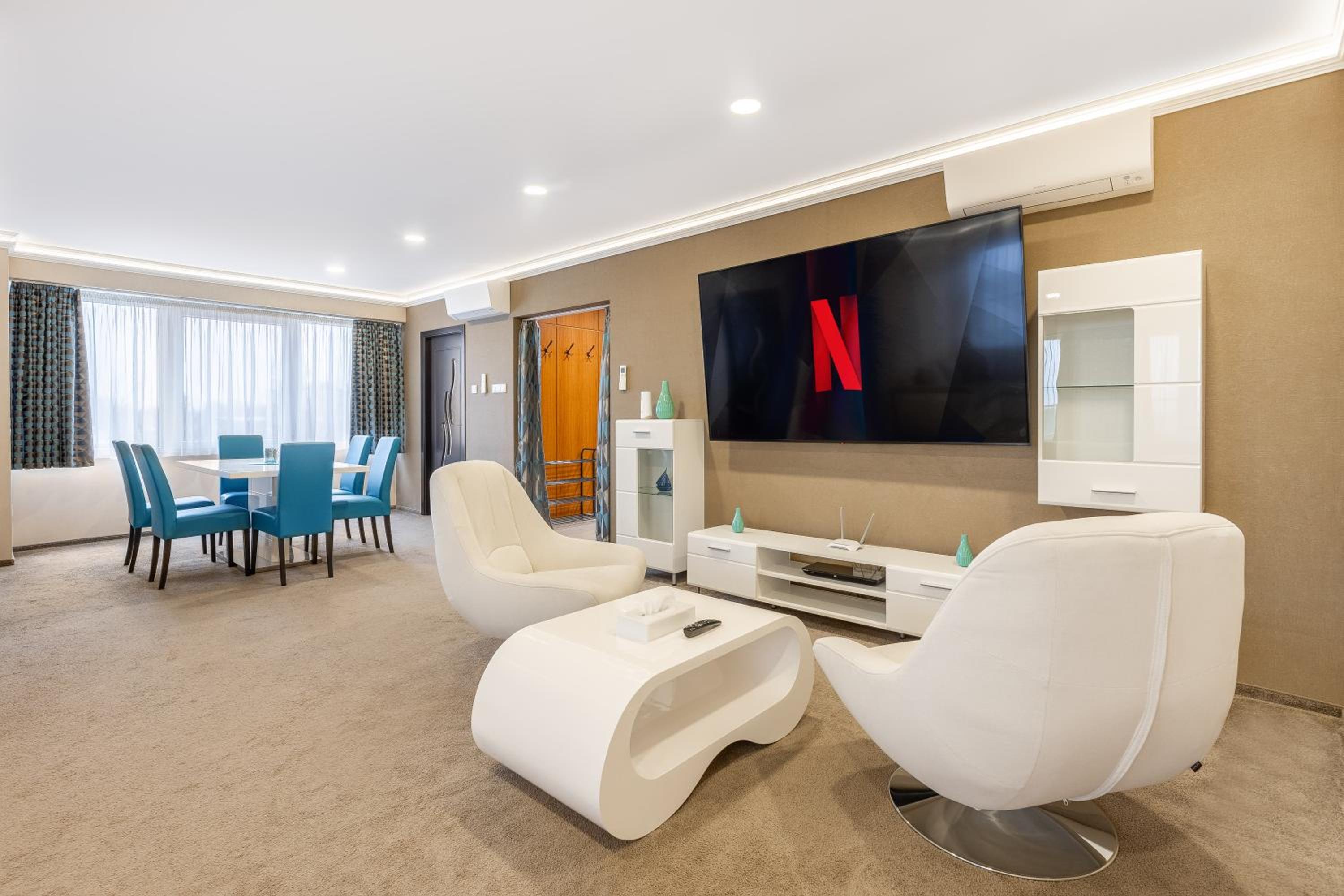 Executive Suite photo 1
