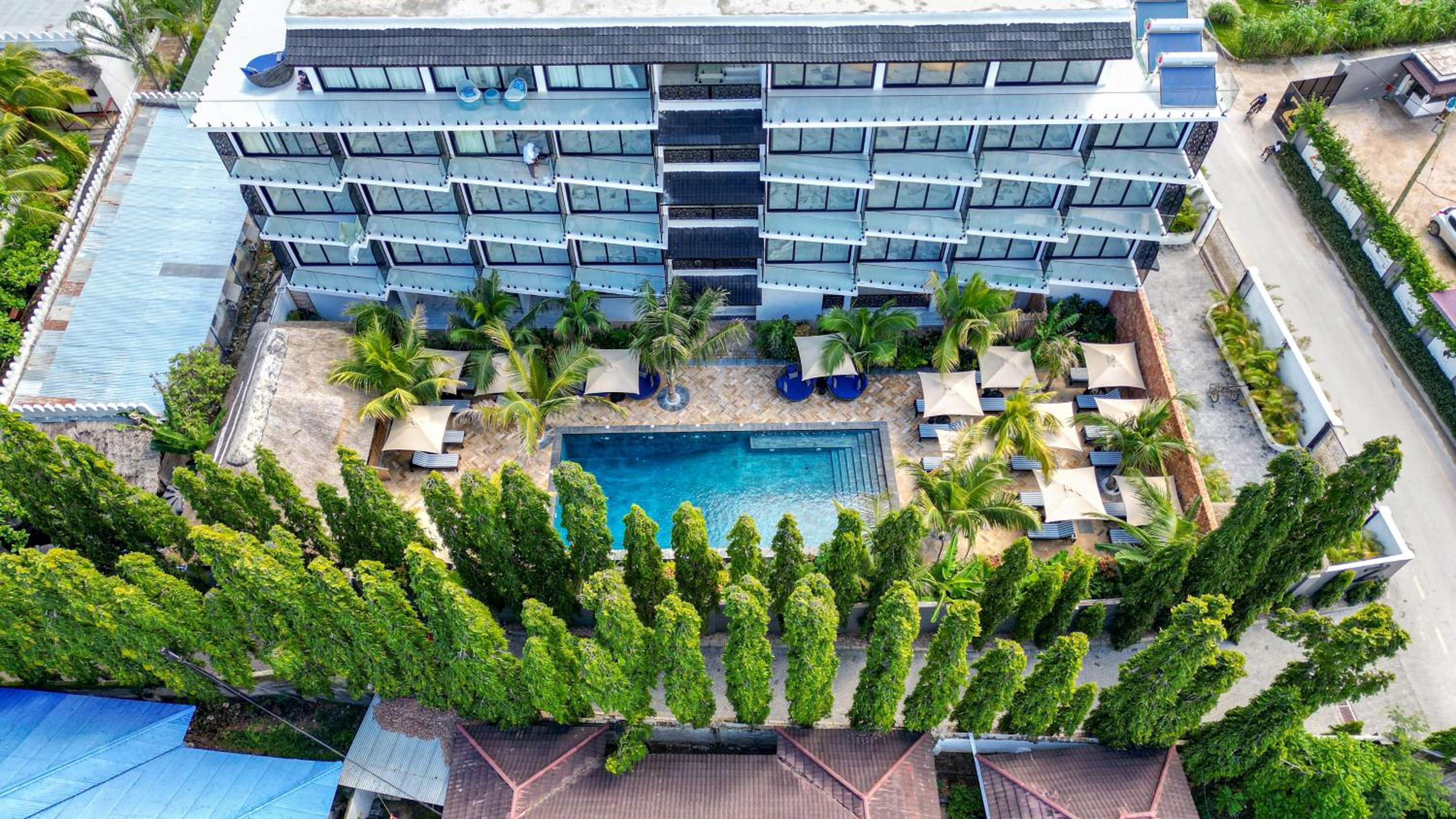 Z2 Twin room with Pool View 1st Floor