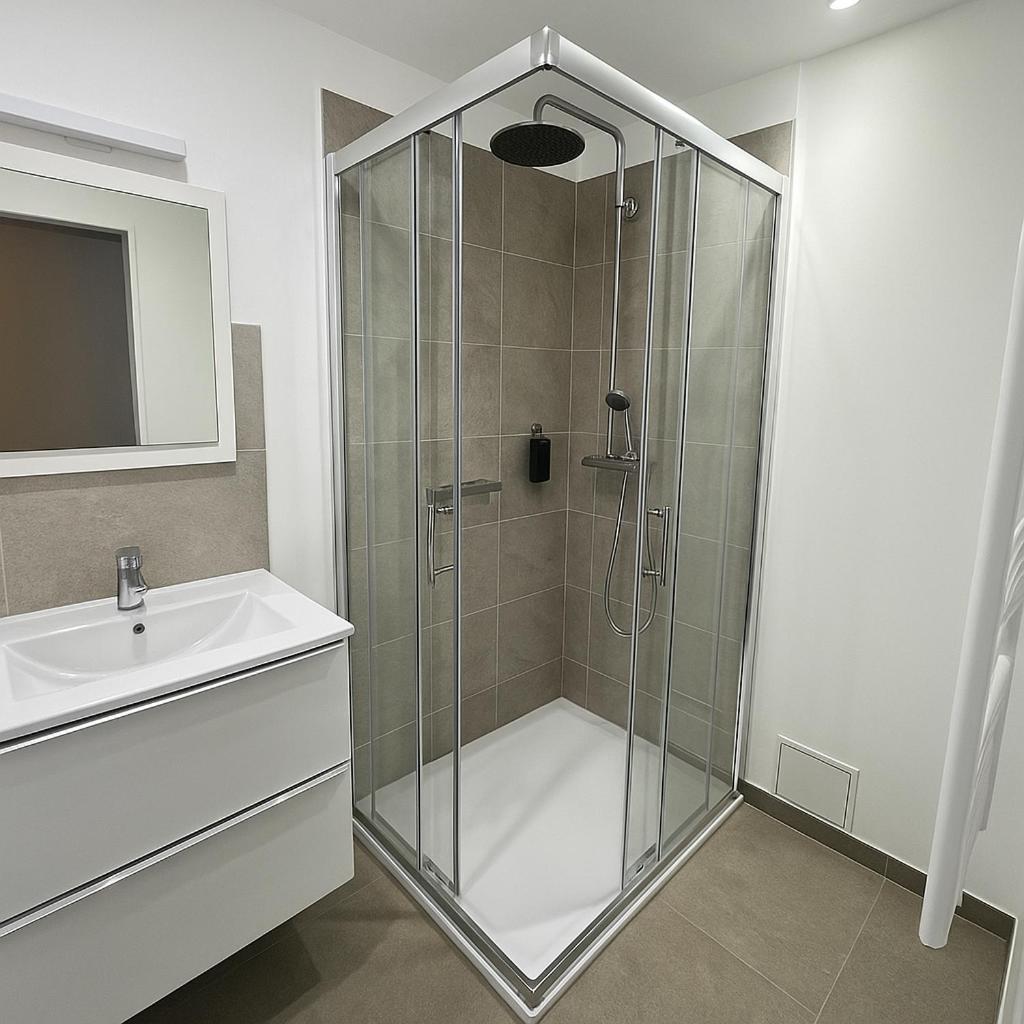 Double Room - Photo 2
