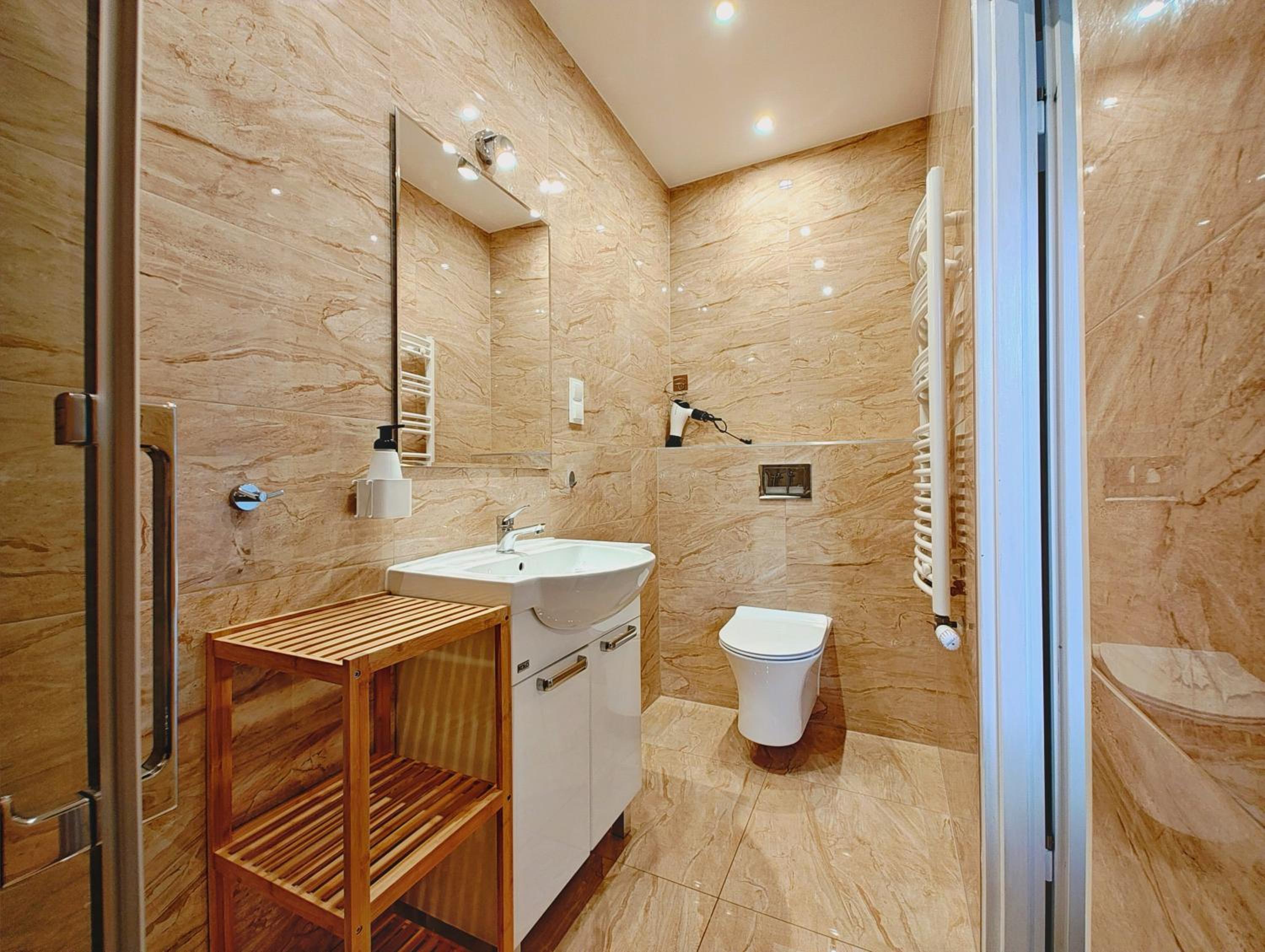 Double or Twin Room with Bathroom