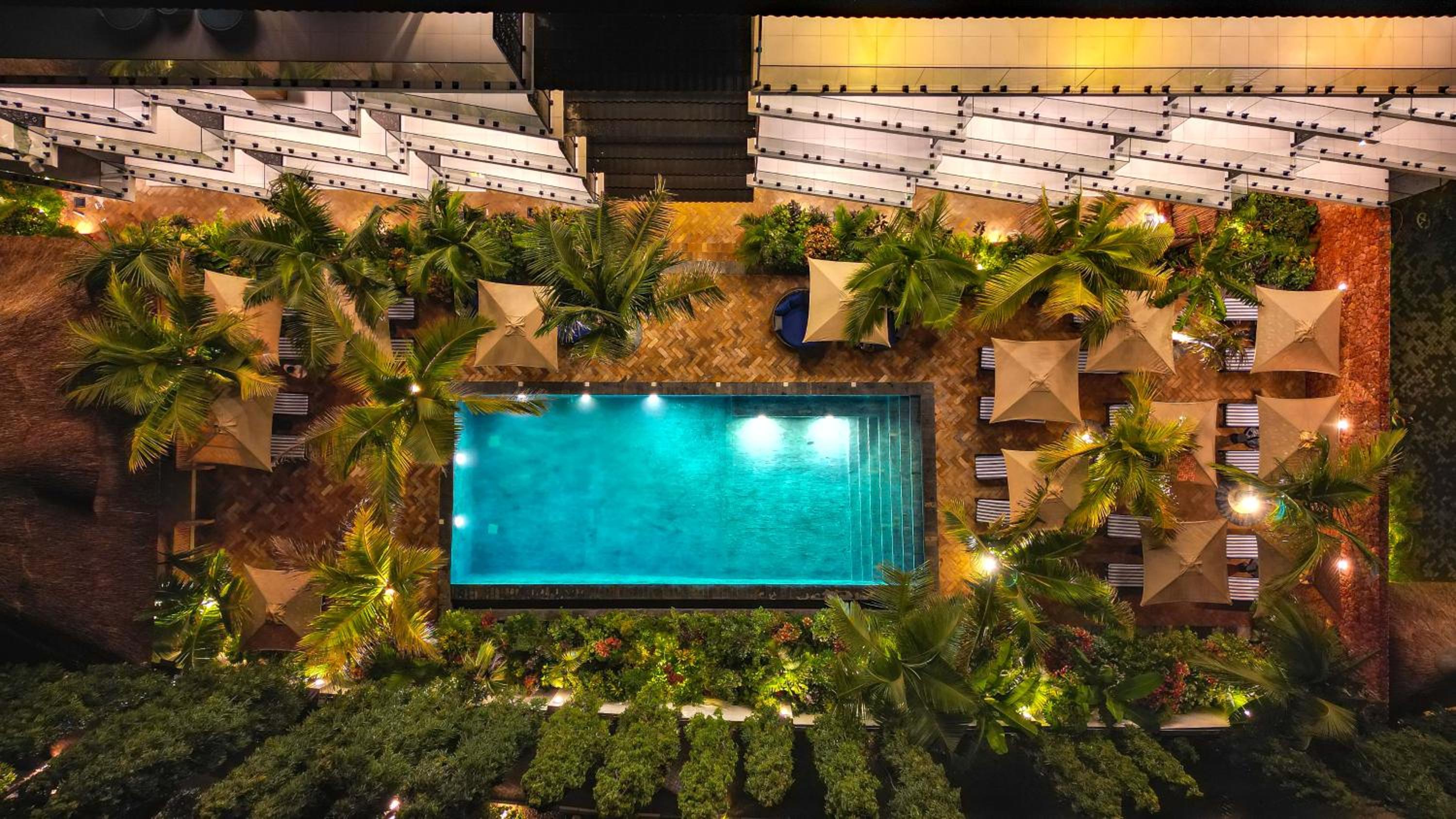 Z2 Twin room with Pool View 2nd floor