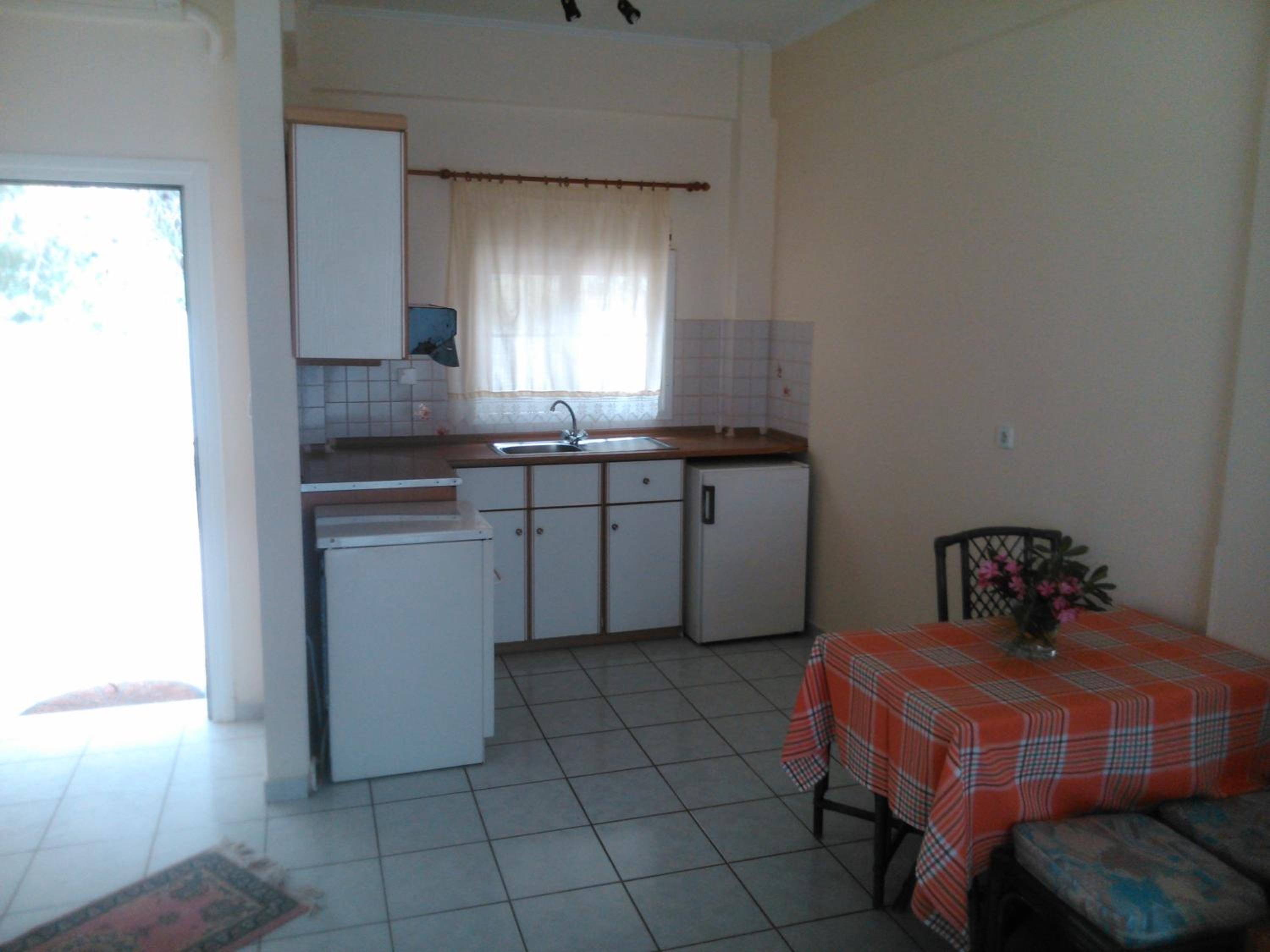 One-Bedroom Apartment with Sea View - Photo 5