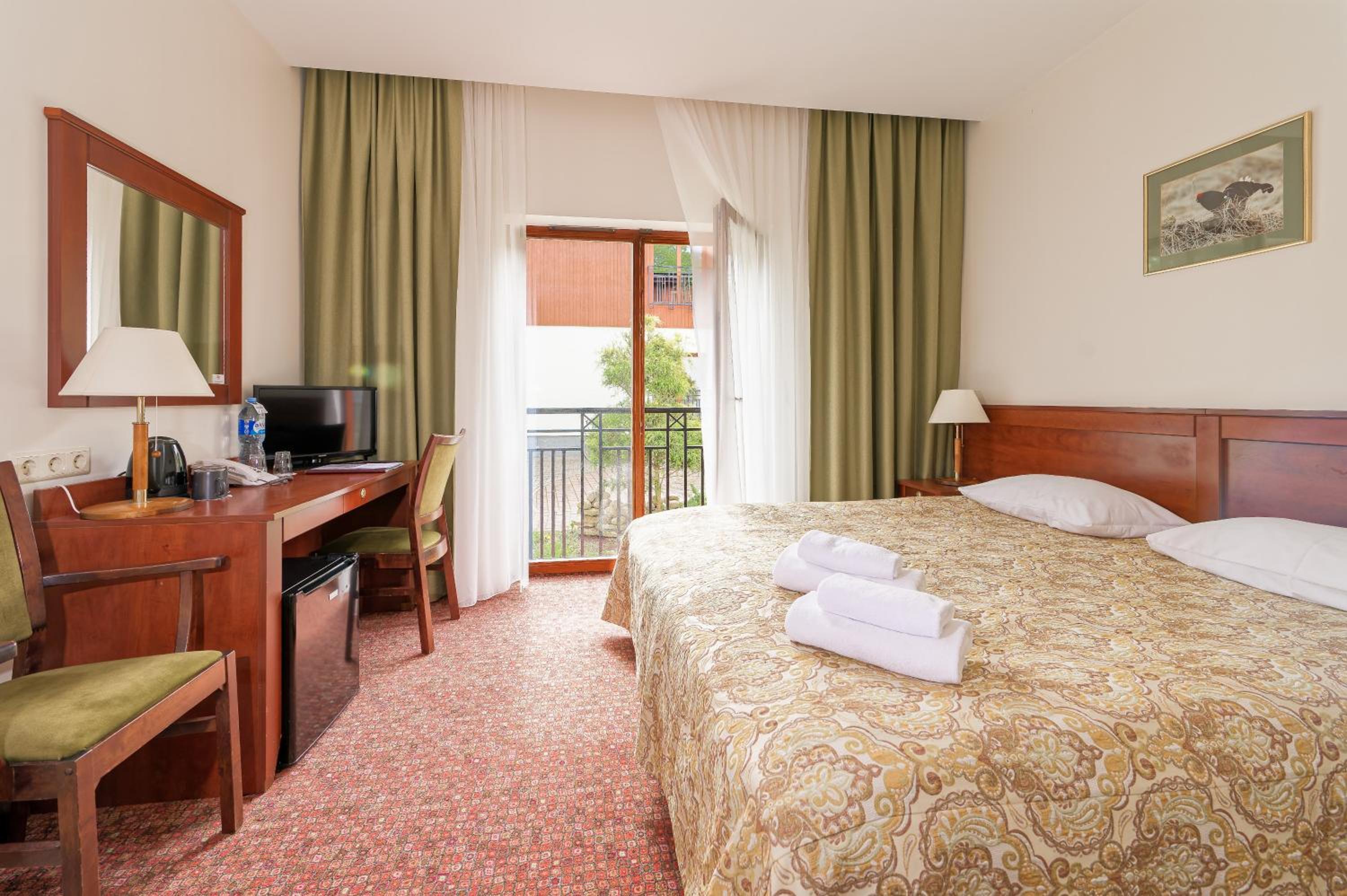 Double or Twin Room with Air Conditioner photo 3
