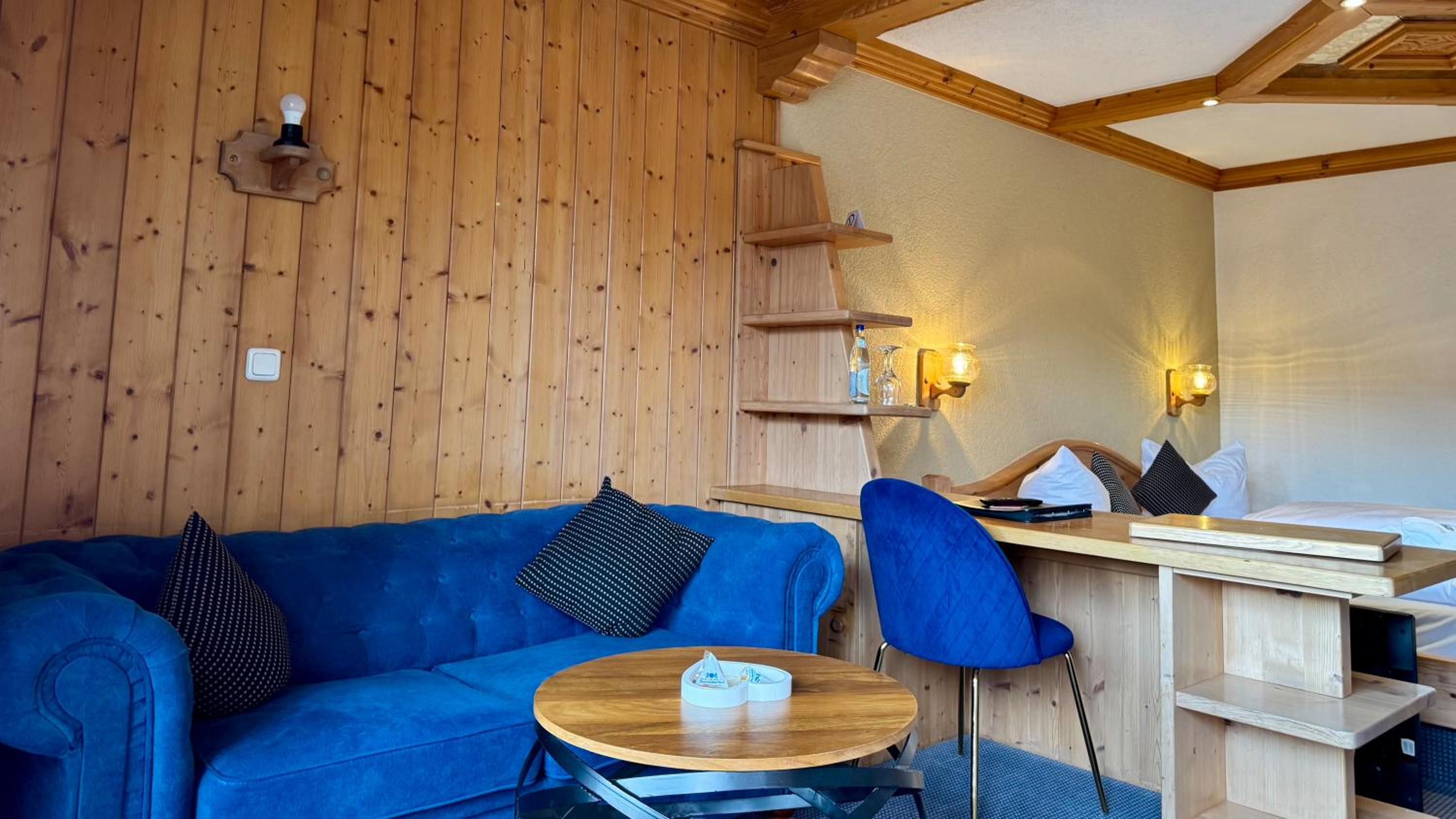 Double Room with Balcony (2 Adults + 1 Child) photo 2