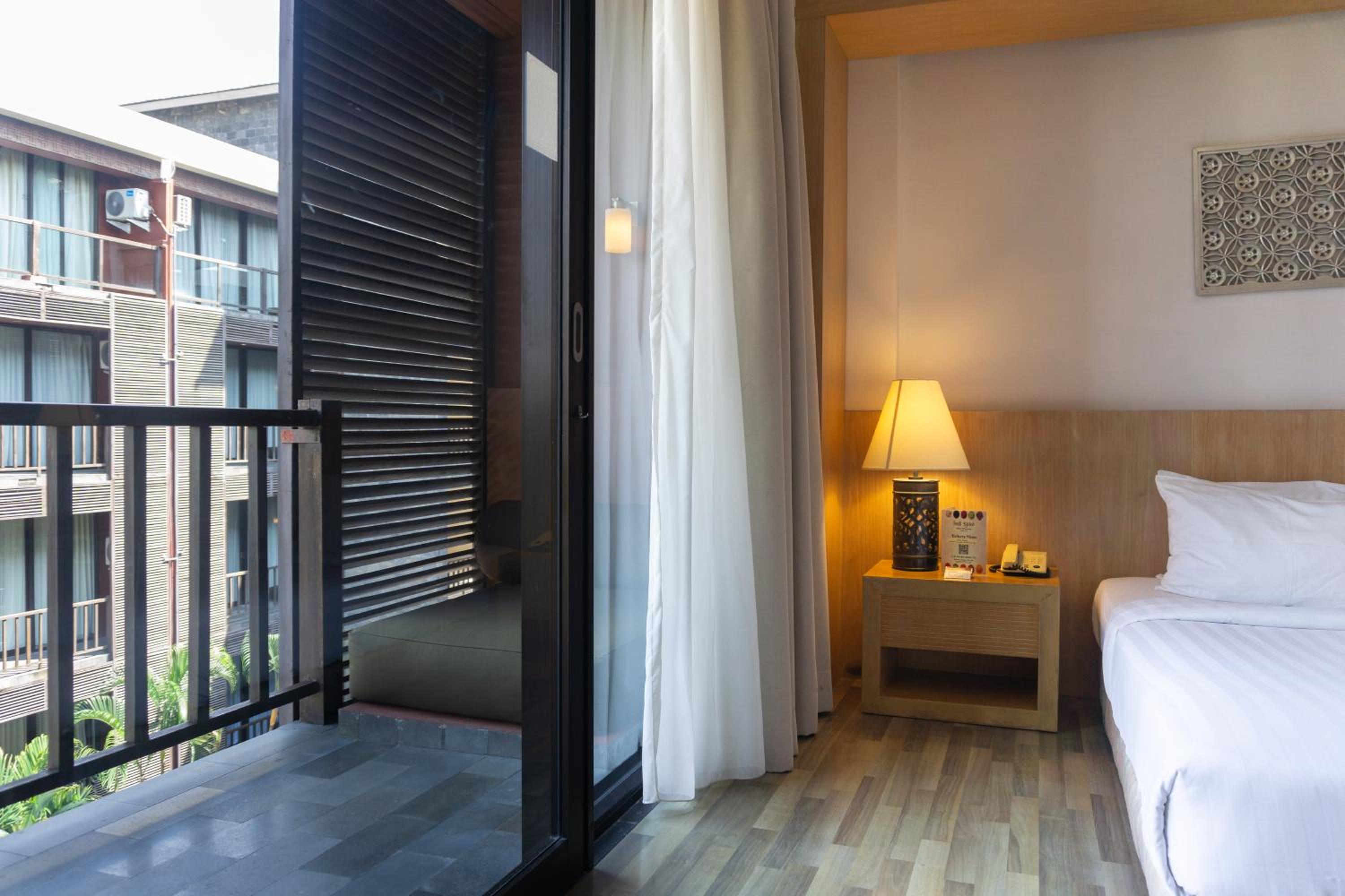 Deluxe Room - Nyepi Package - Photo 3