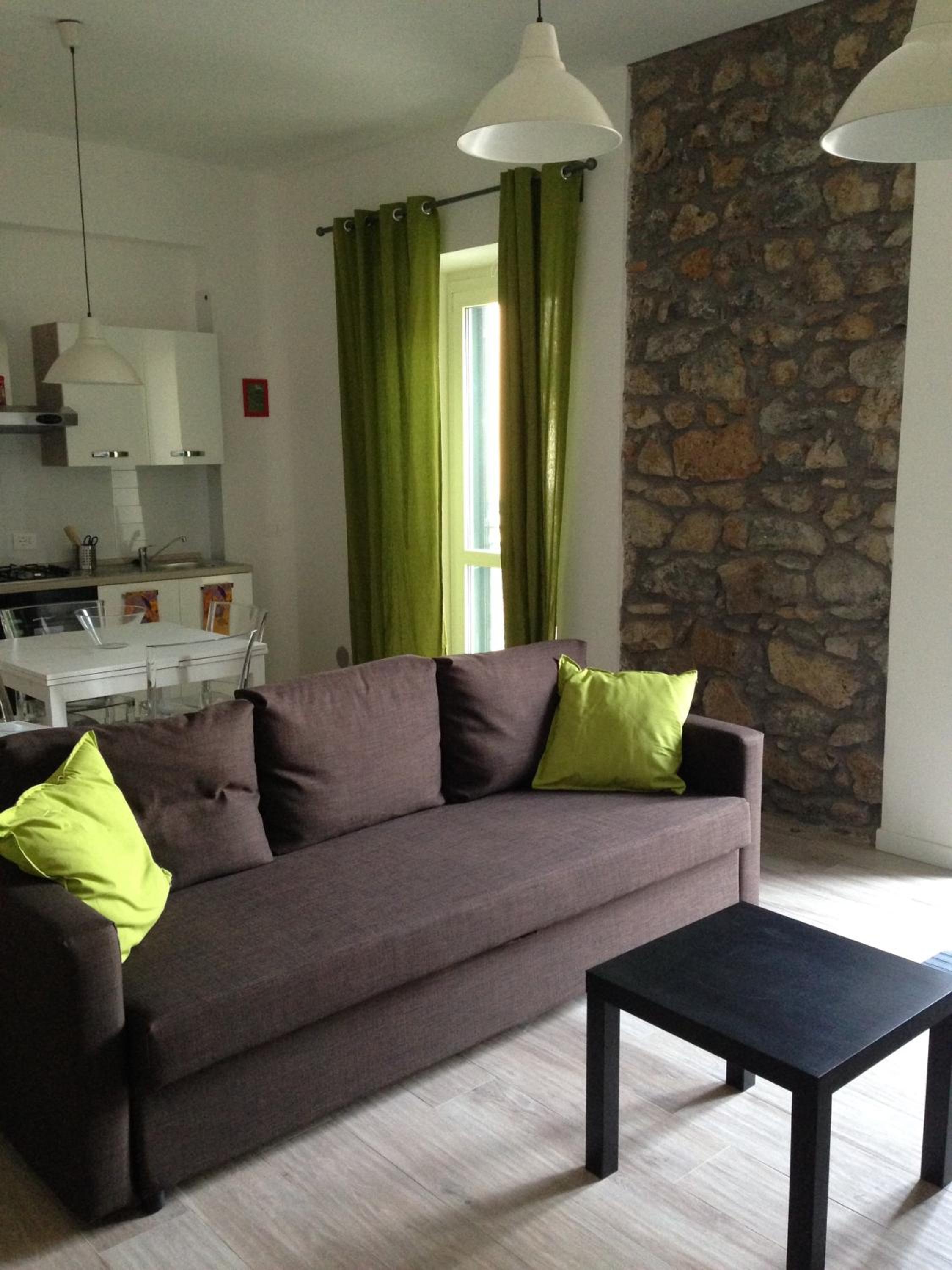 One-Bedroom House photo 2