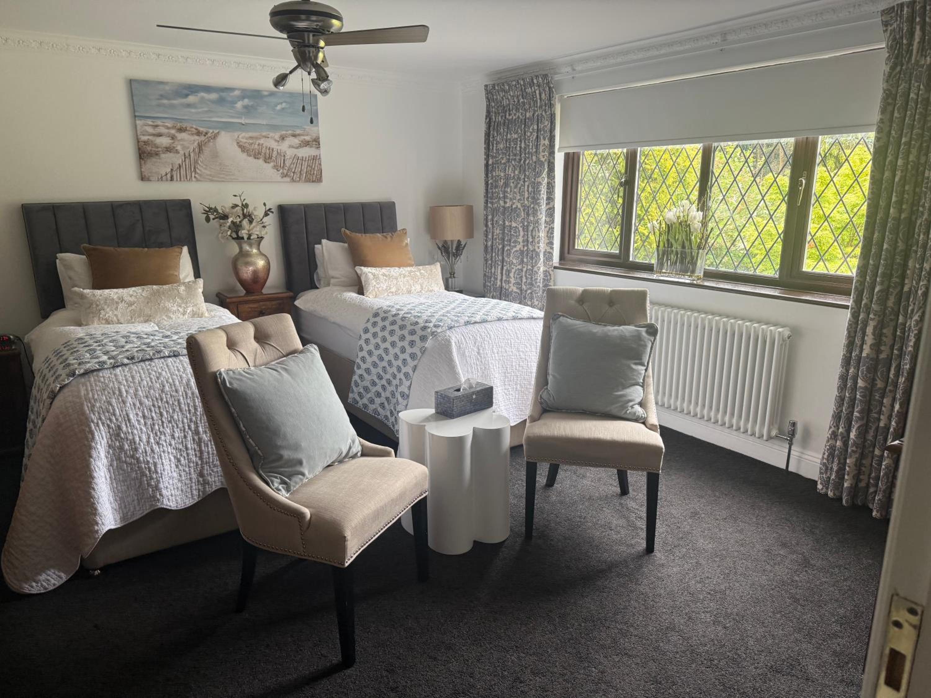 Standard Twin Room with Garden View photo 2