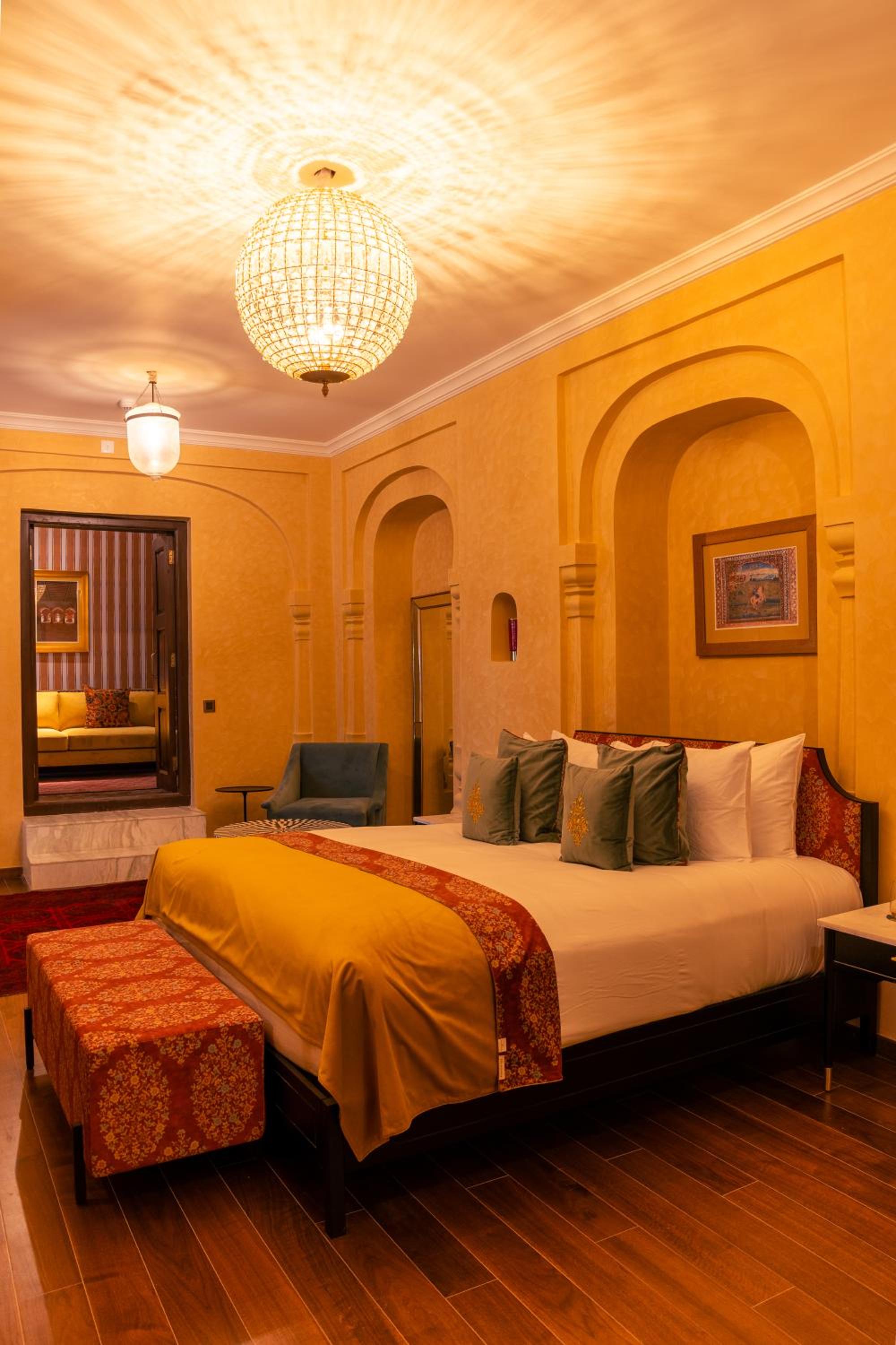 Legacy Suite - Photo 3