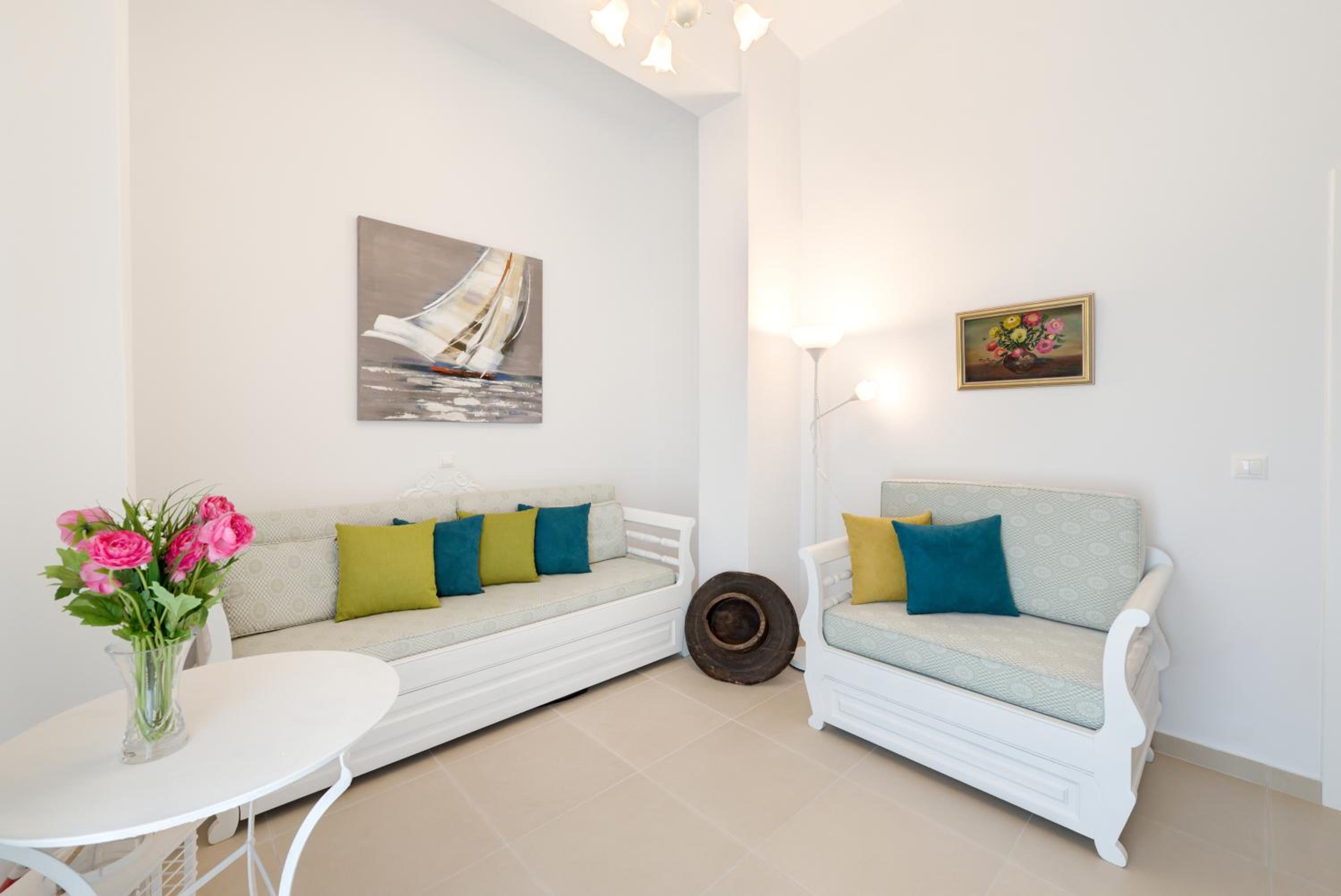 Three Bedroom Apartment with Private Pool and Sunrise View photo 3