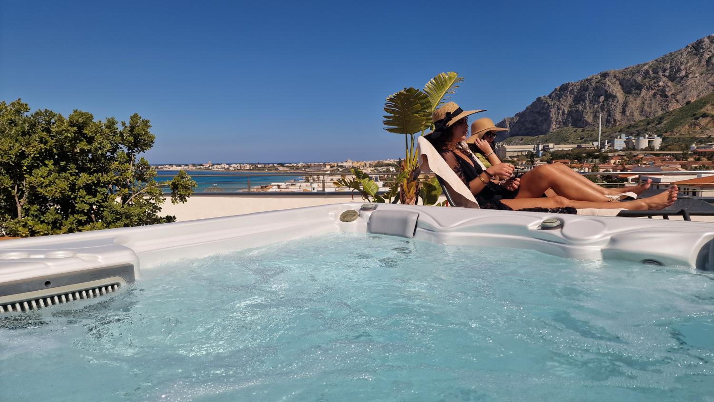 Suite with Sea View - Photo 3