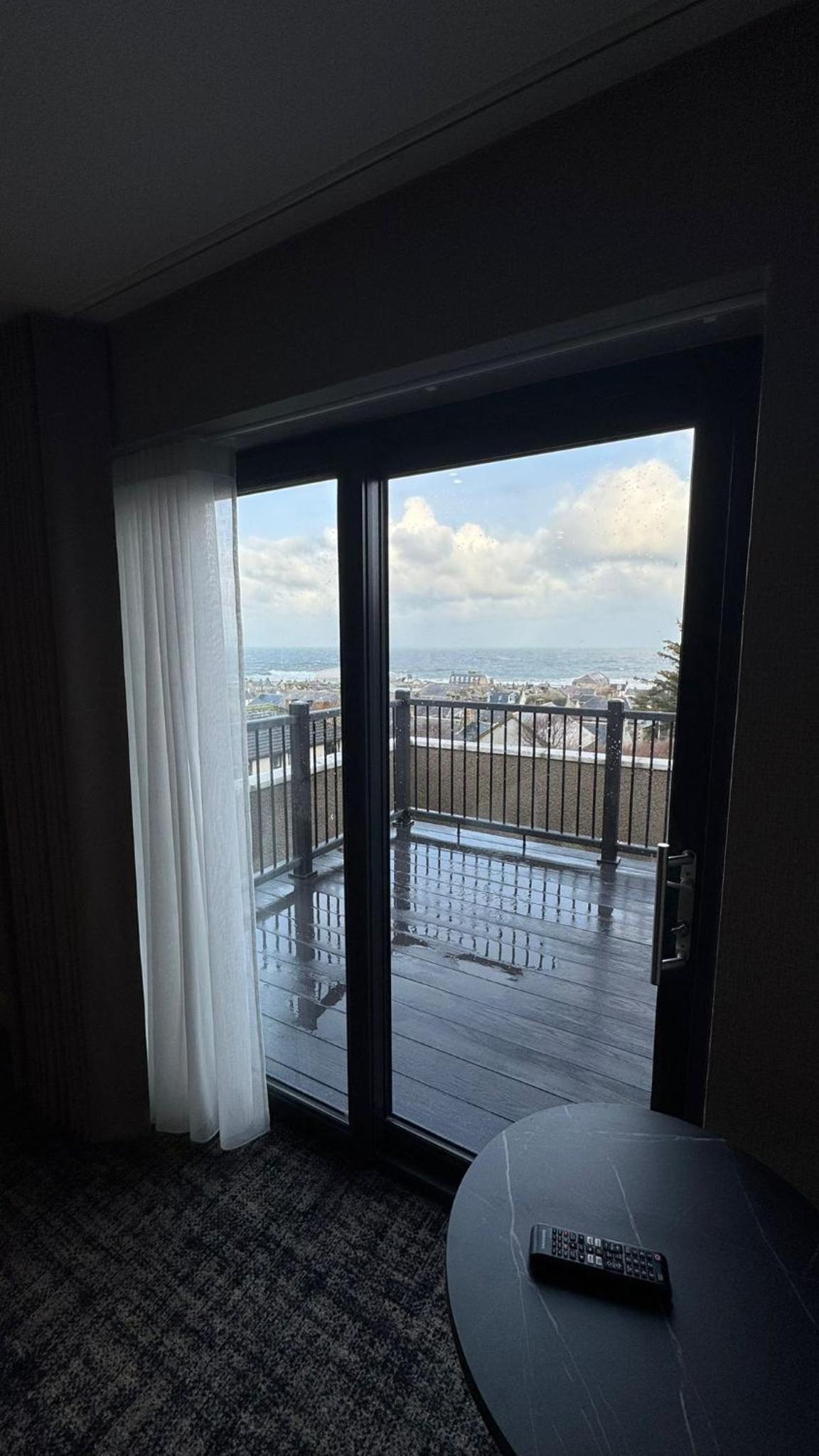 Deluxe King Room with Terrace photo 1