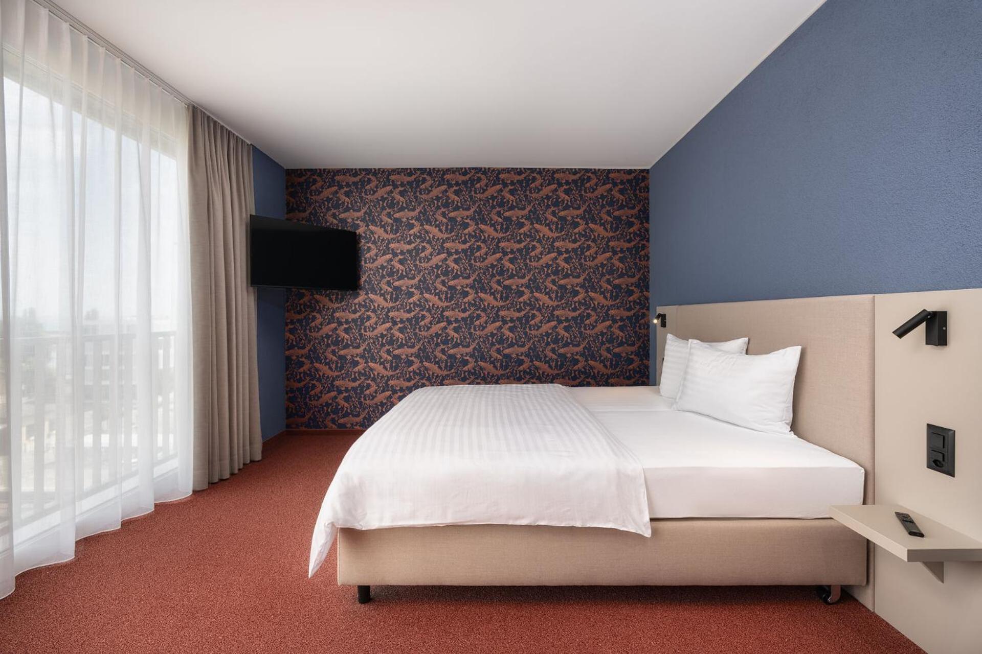 Double or Twin Room Economy - Photo 1