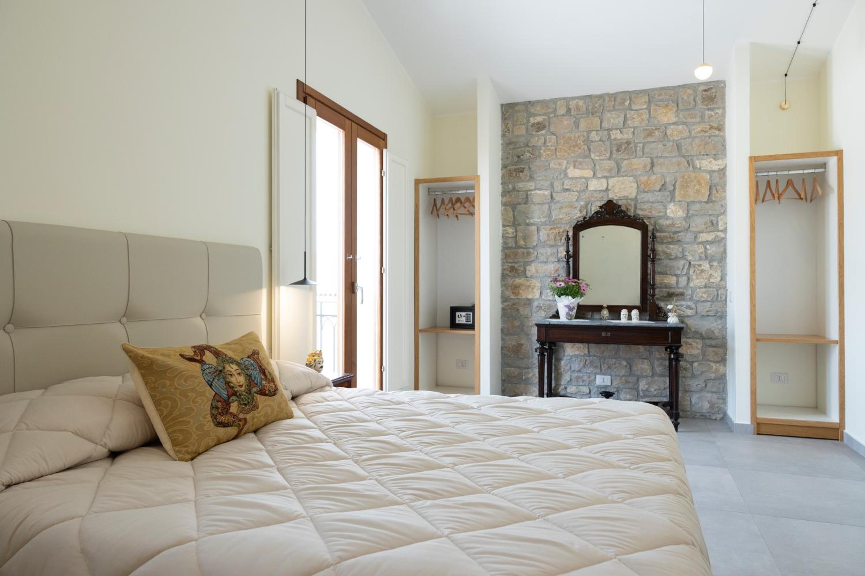 Superior Queen Room photo 2