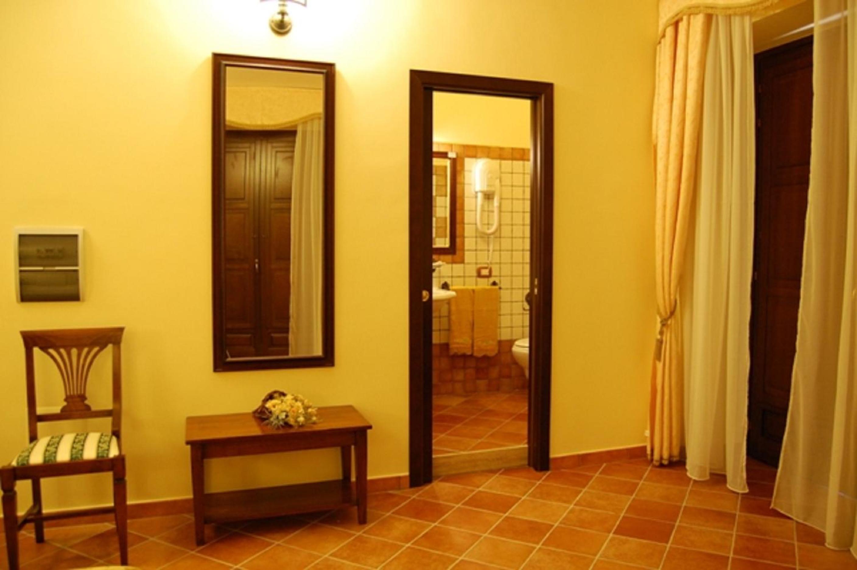 Triple Room with Balcony photo 1
