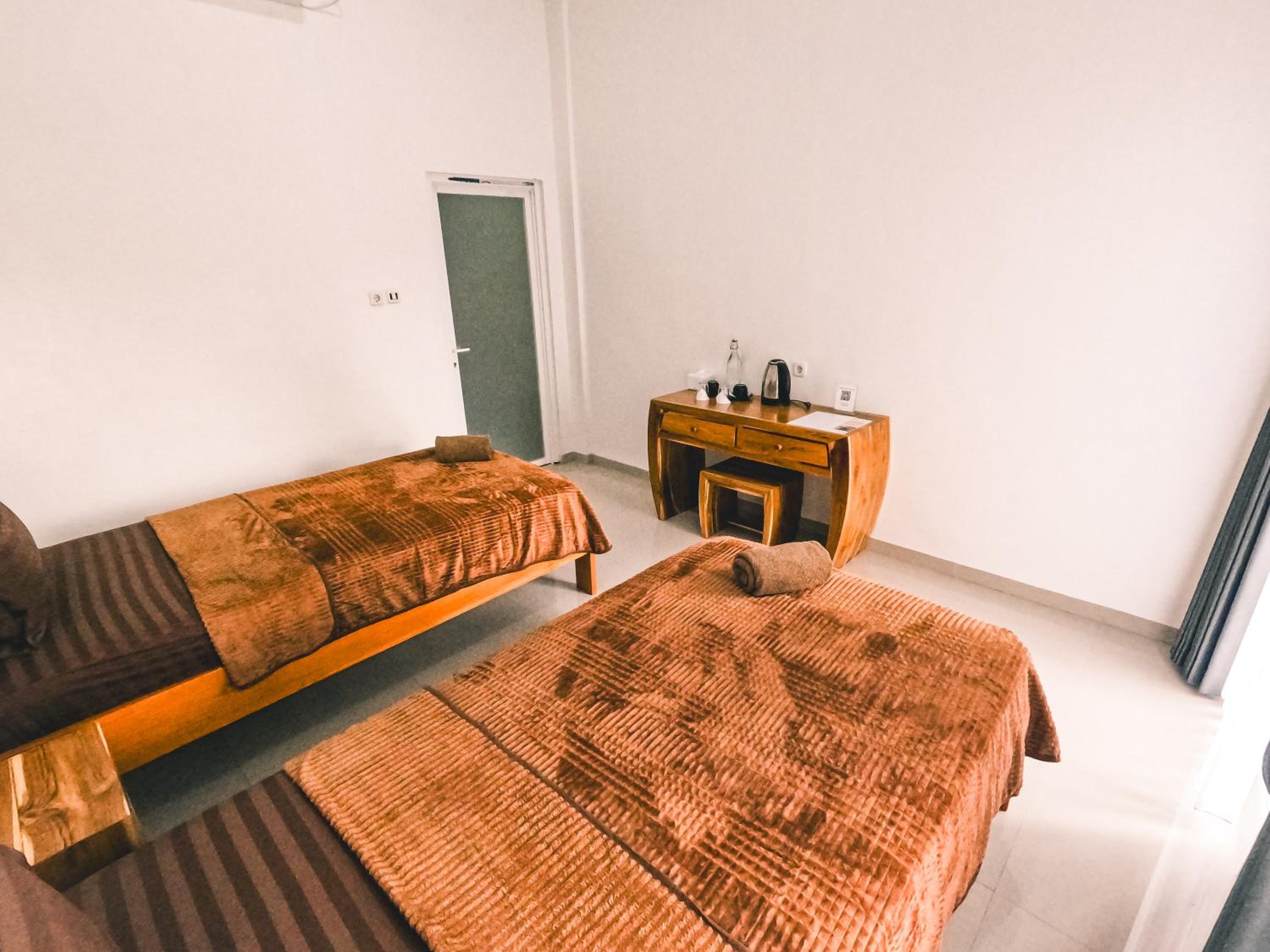Superior Twin Room - Photo 9