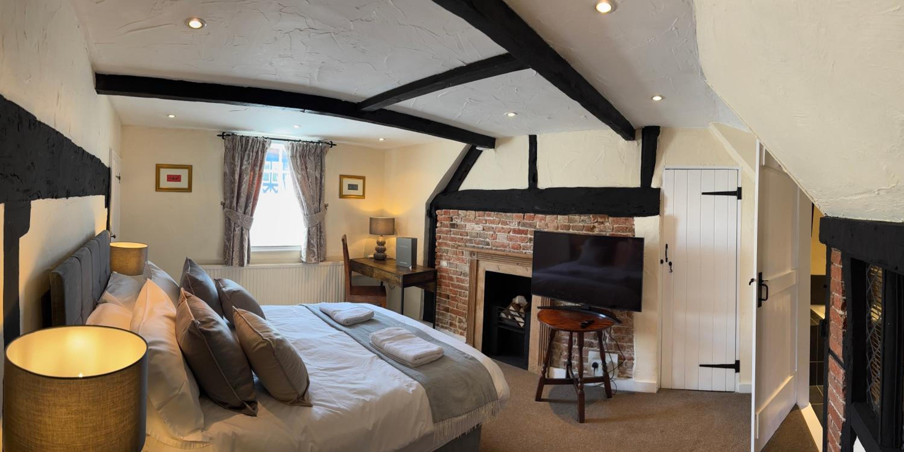 Deluxe Double Room photo 3