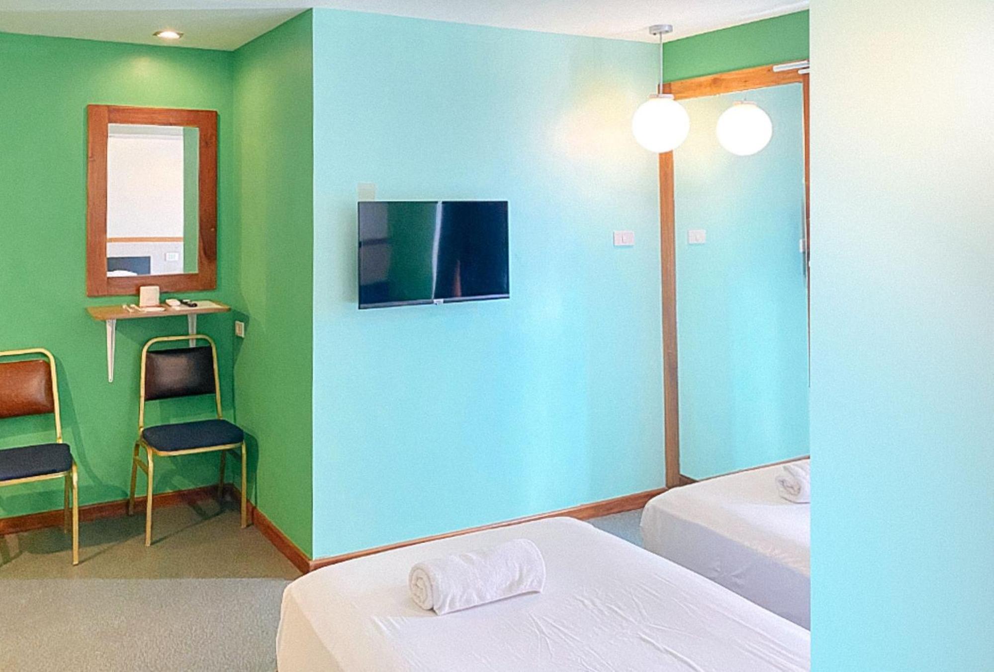 Standard Twin Room photo 2