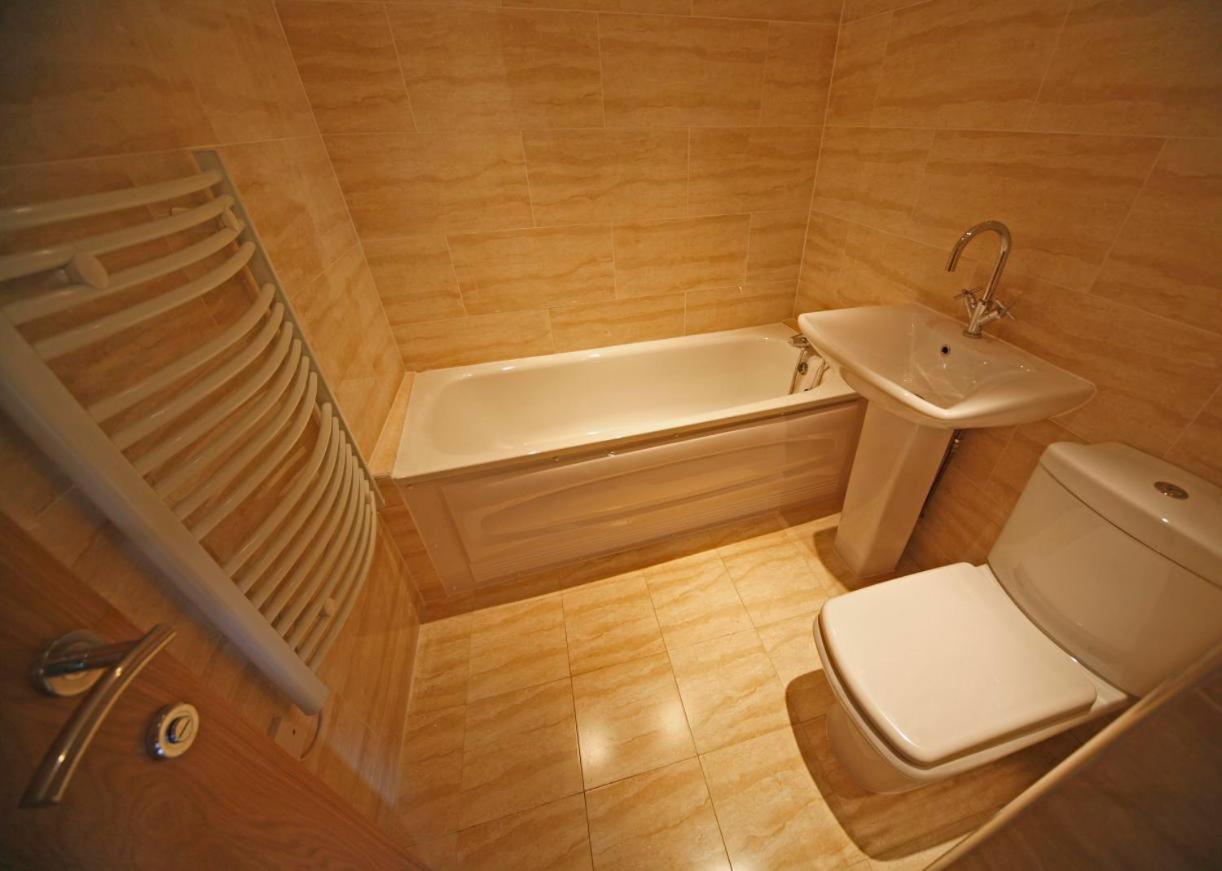 Penthouse - Photo 16