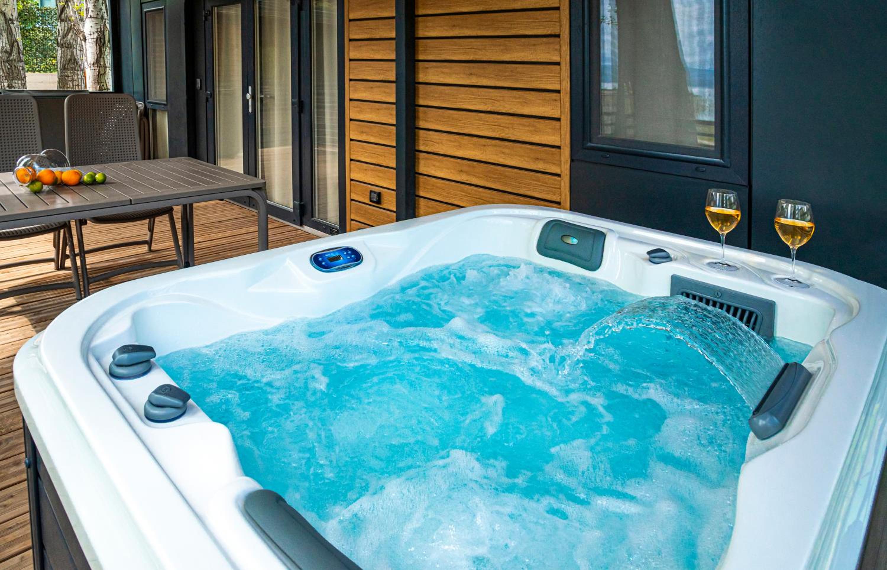 Mobile home Family superior 6+1 (C) with Pool view and whirlpool