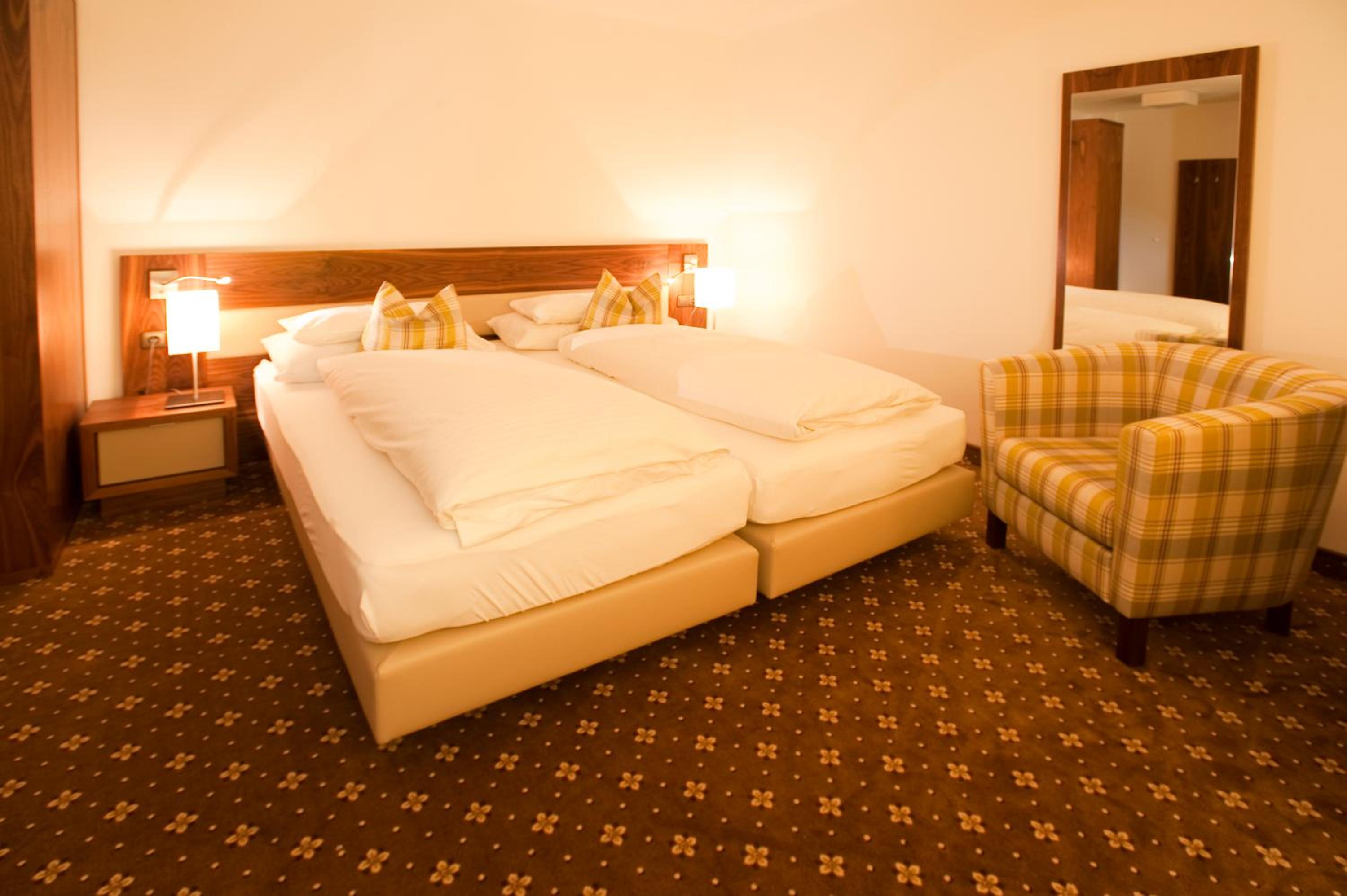 Deluxe Double or Twin Room photo 1