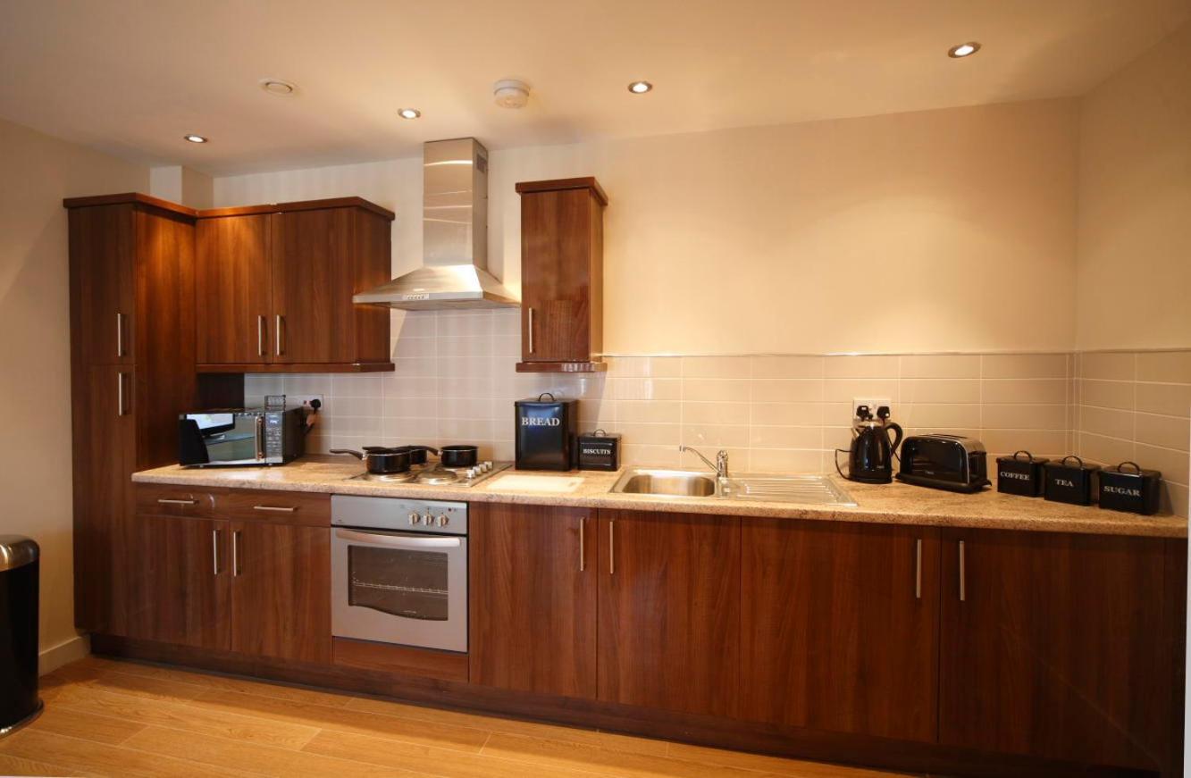 Two-Bedroom Apartment - Photo 2