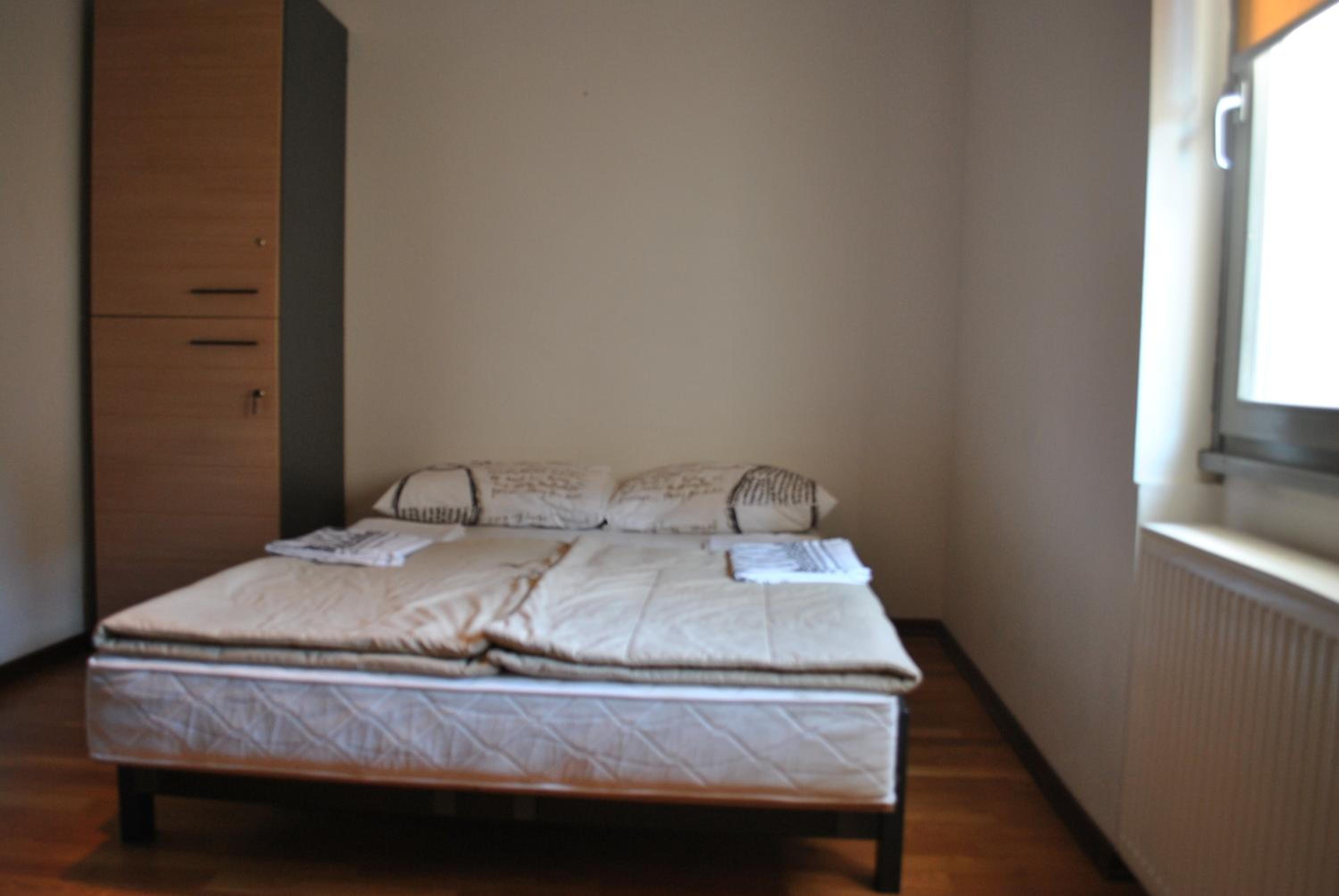 Double Room with Shared Bathroom photo 1