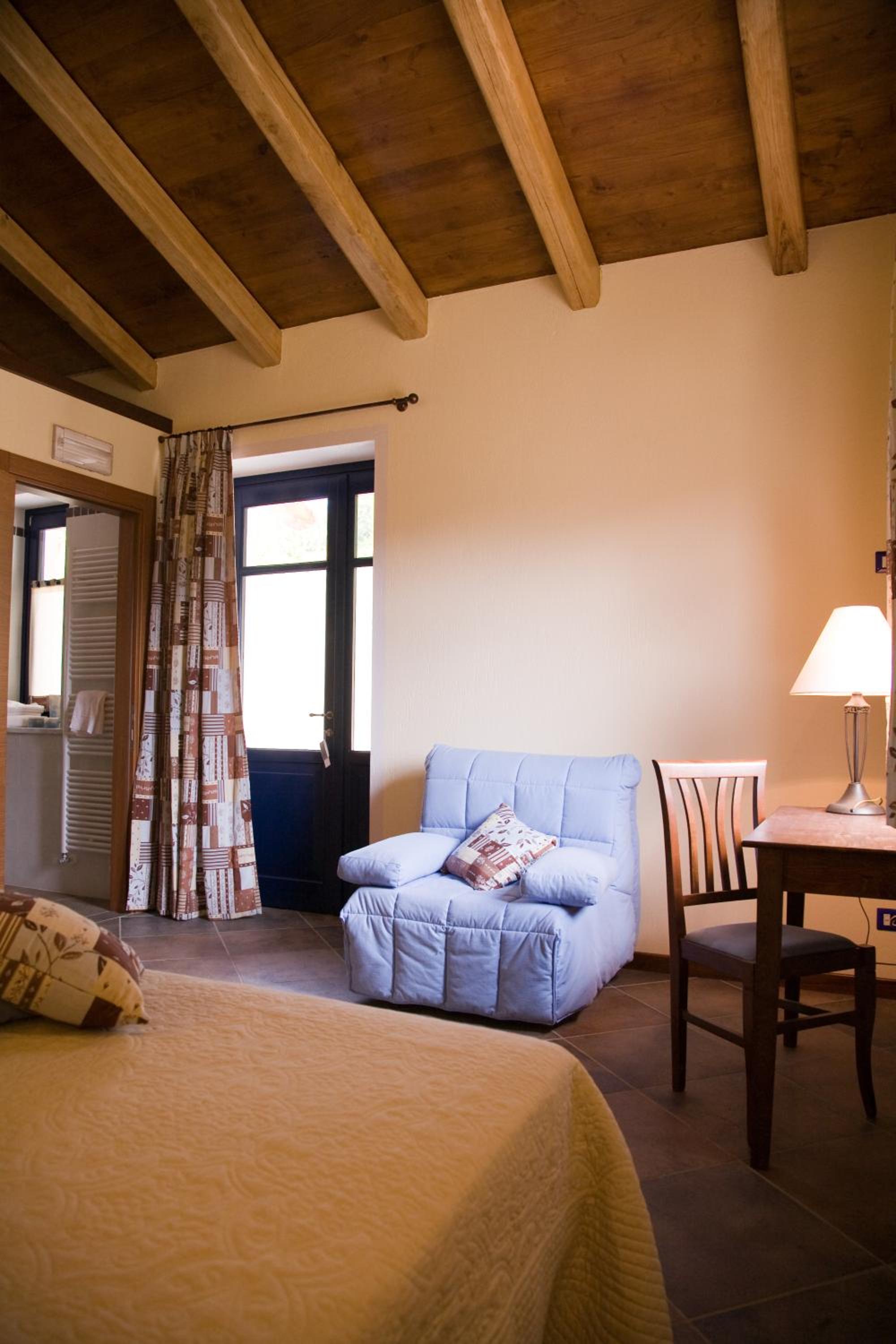 Double Room - Photo 9