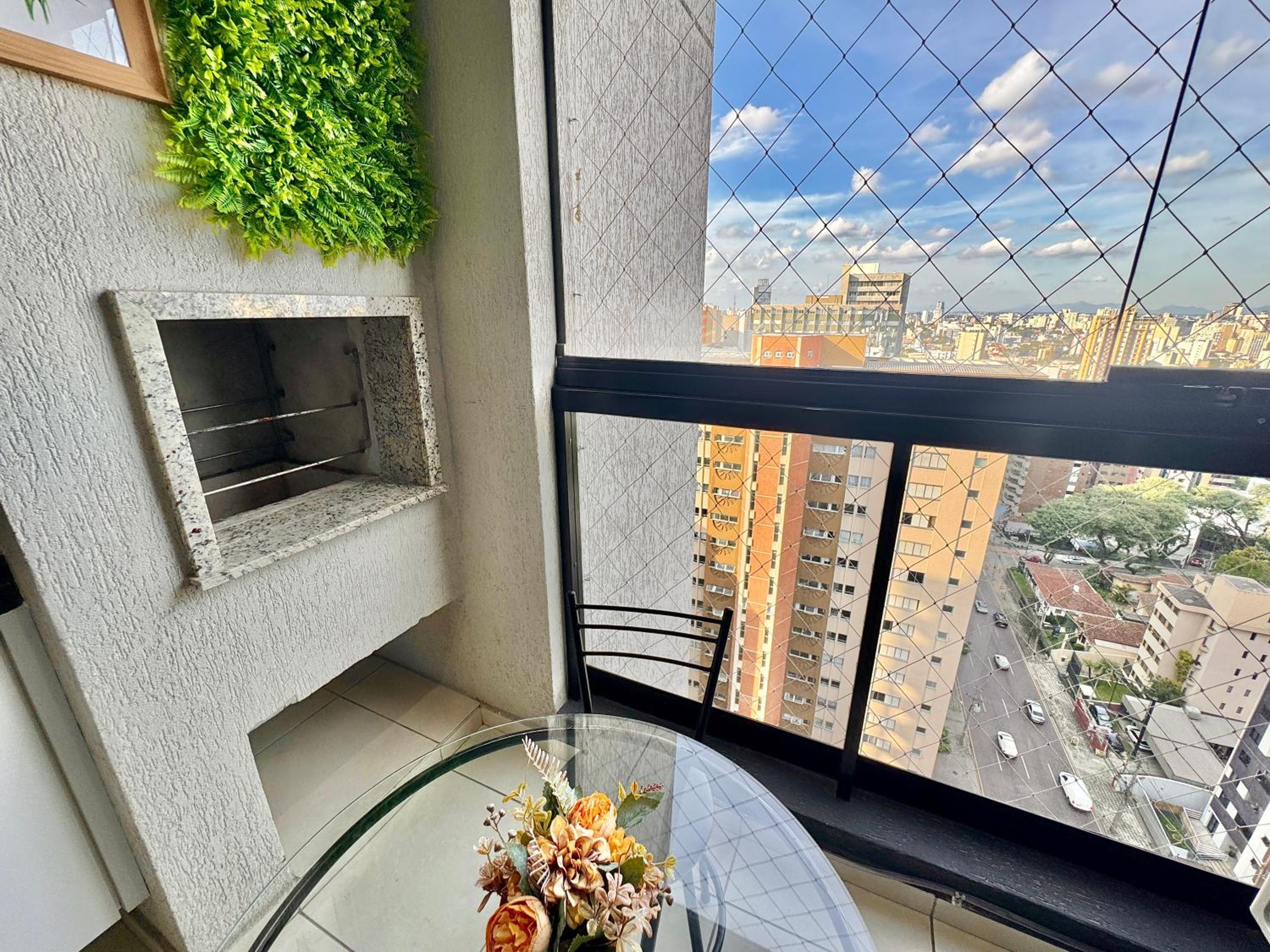 Two-Bedroom Deluxe Apartment with Balcony