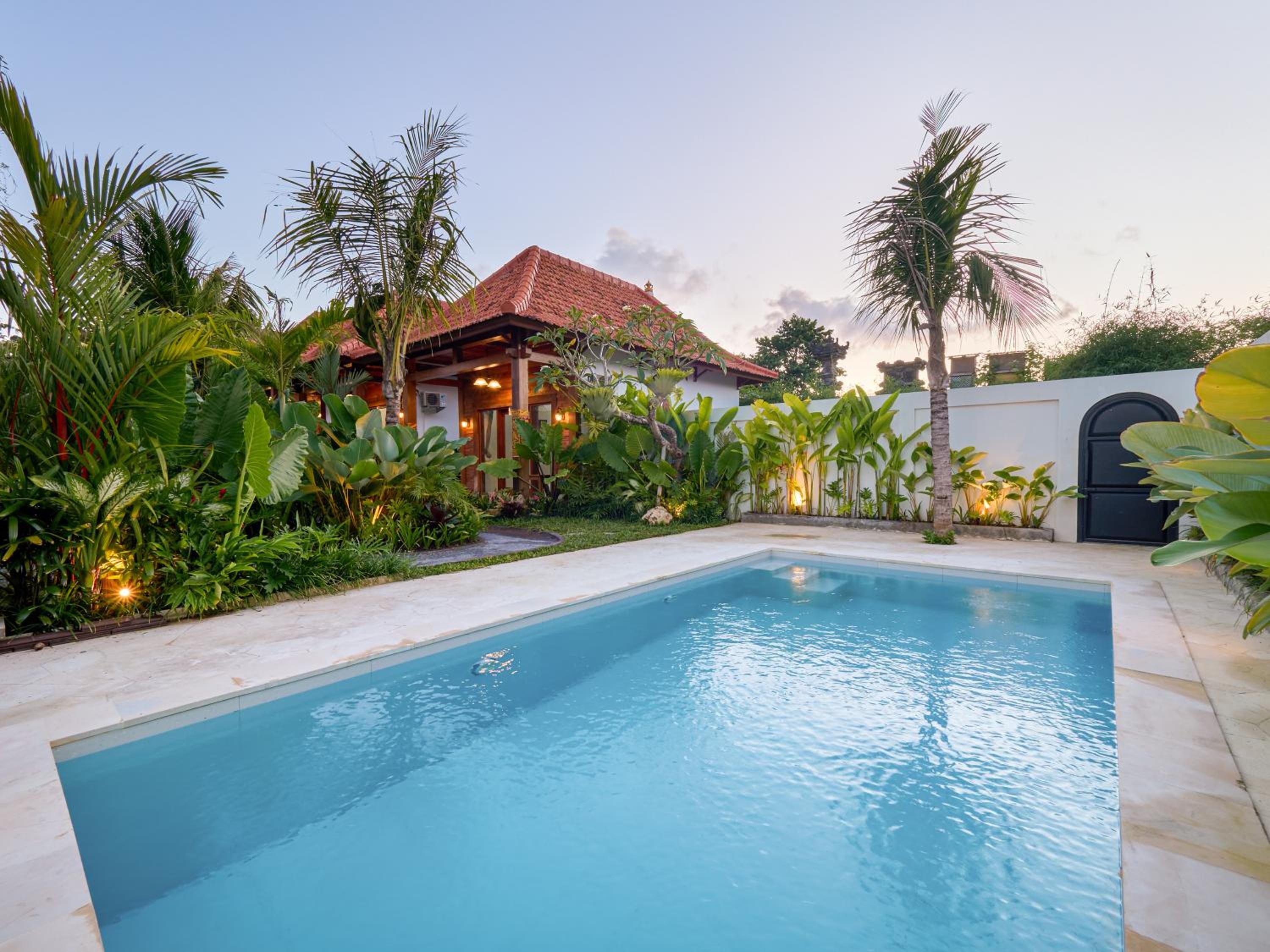 Tropical Cottages with Share Pool
