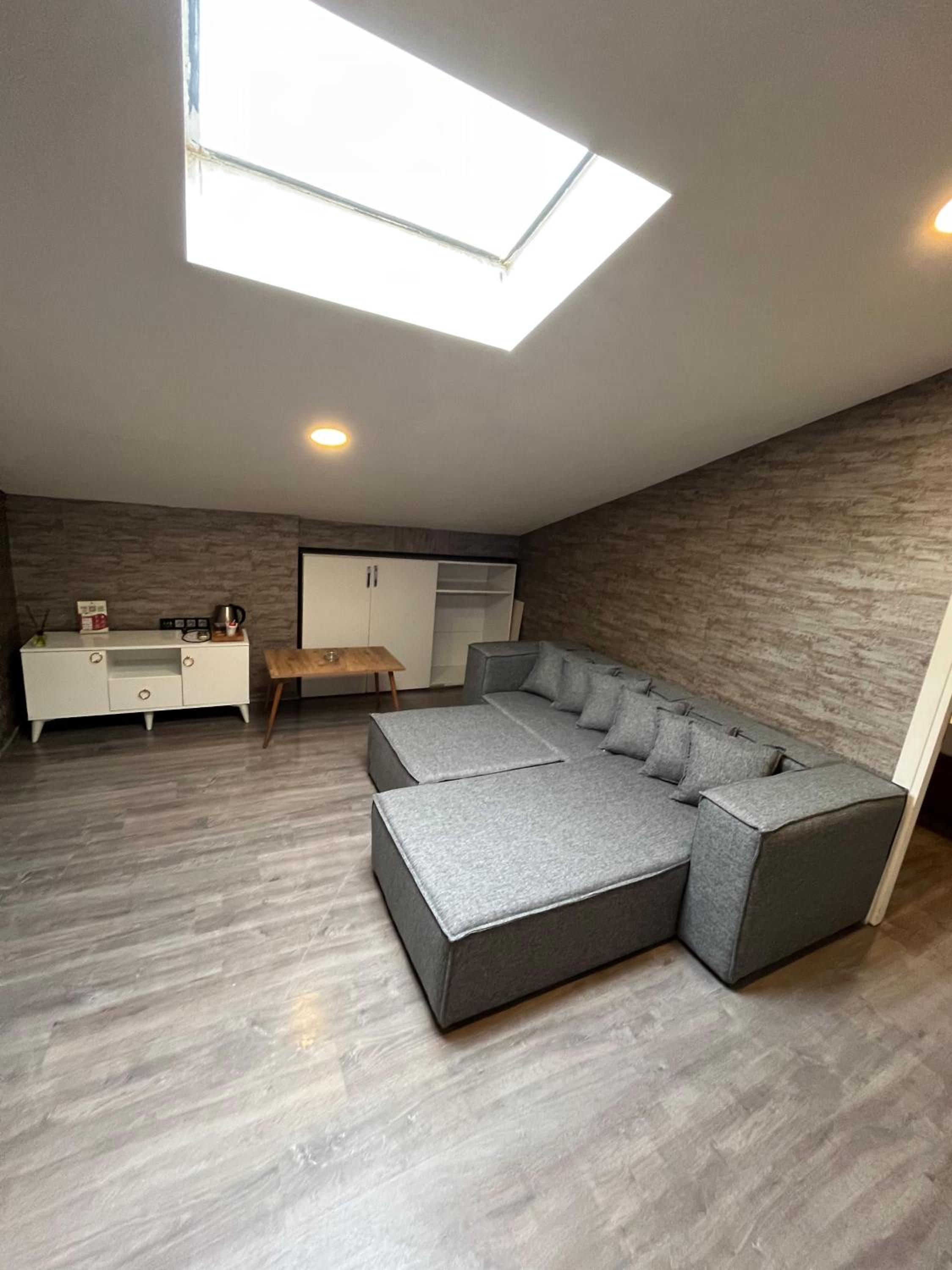 Deluxe Suite photo 2